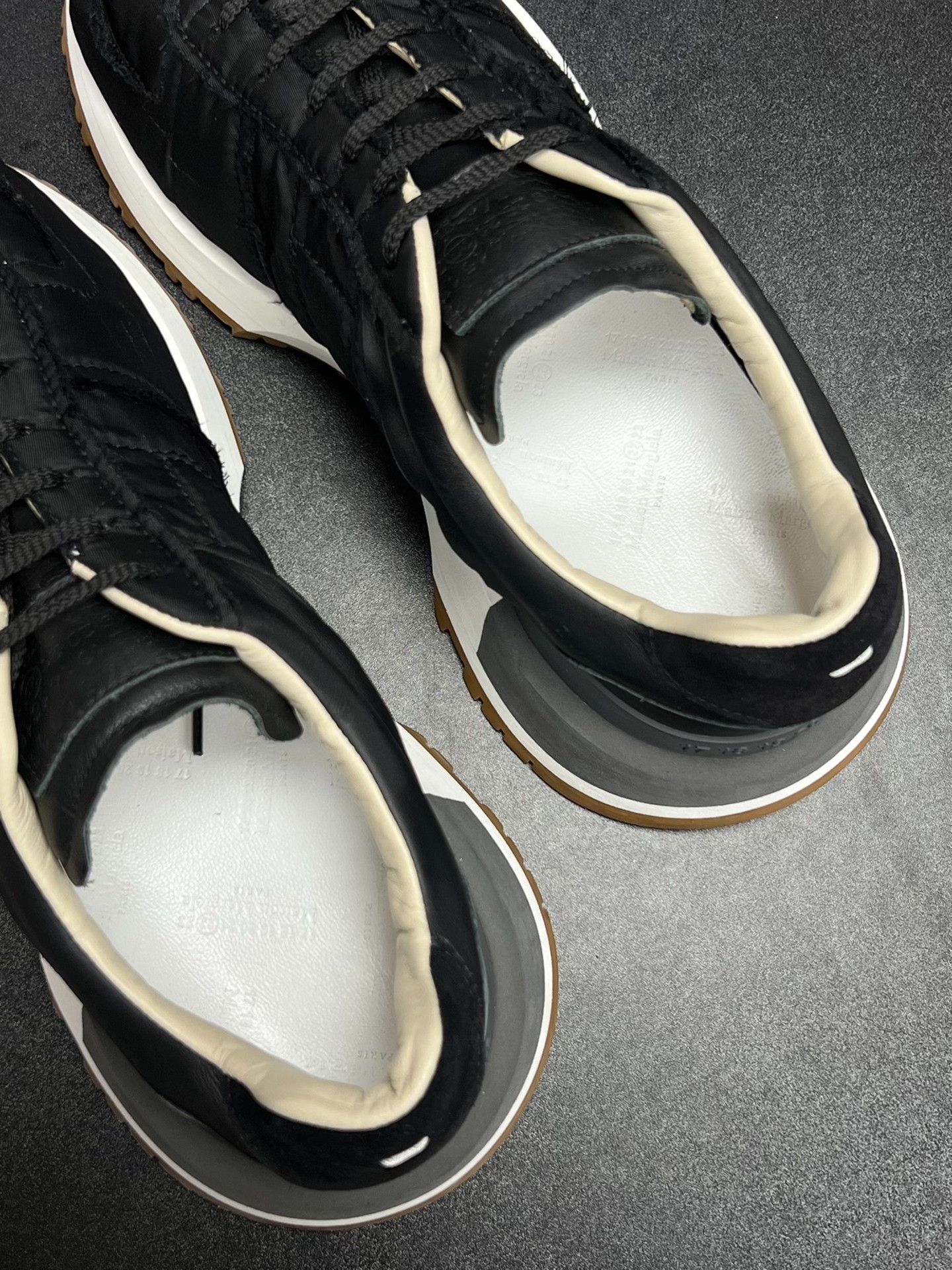 Maison Margiela Maison Margiela Running Black Lowtop Sneakers 9 Men Size US 9 / EU 42 - 4 Thumbnail