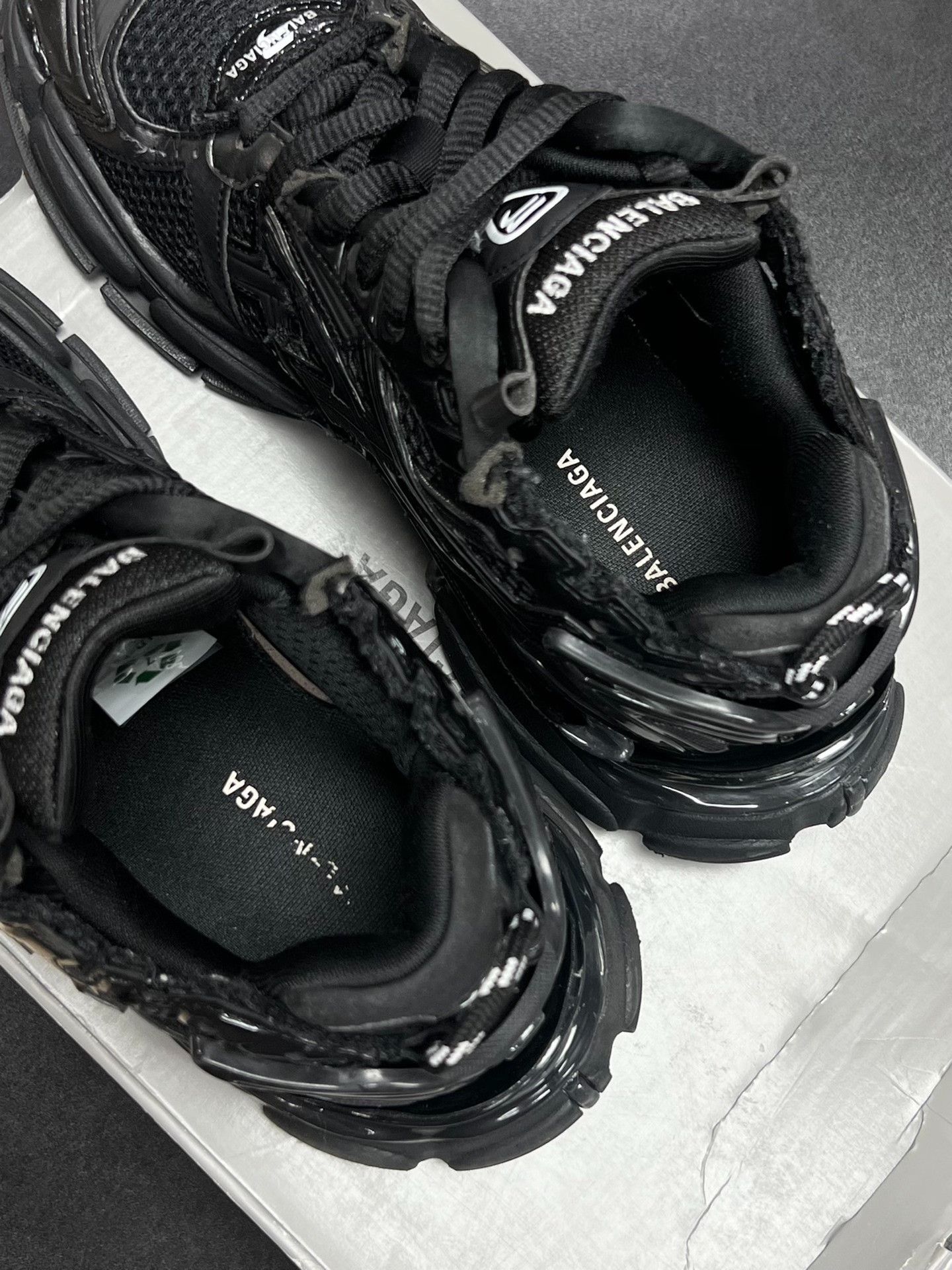 Balenciaga Balenciaga Running Black Lowtop Sneakers 6 Men Size US 6 / EU 39 - 3 Thumbnail