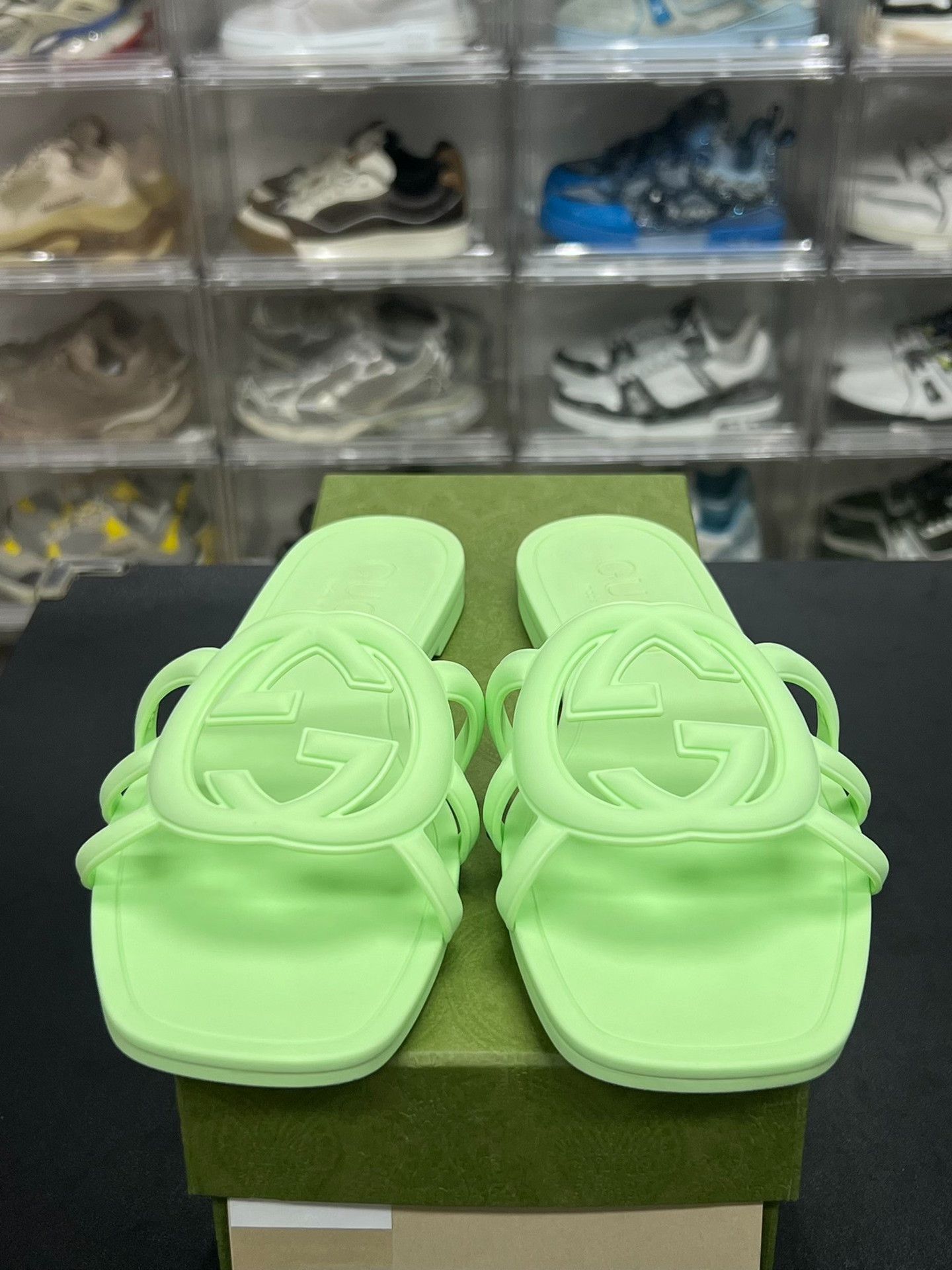 Gucci Gucci Green Sandals us_9 Women Size US 9 / IT 39 - 2 Thumbnail