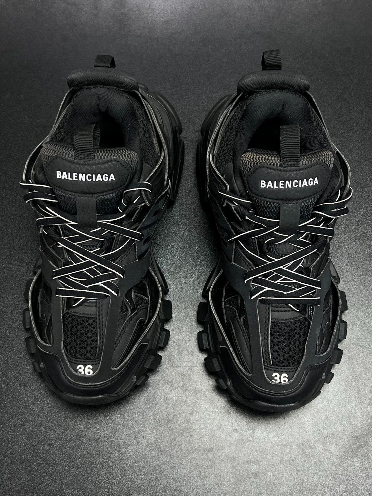 Balenciaga Balenciaga Black Lowtop Sneakers us_6 Women Size US 6 / IT 36 - 3 Thumbnail