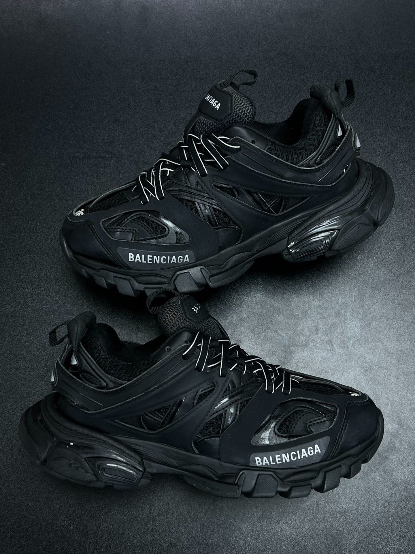 Balenciaga Balenciaga Black Lowtop Sneakers us_6 Women Size US 6 / IT 36 - 5 Thumbnail