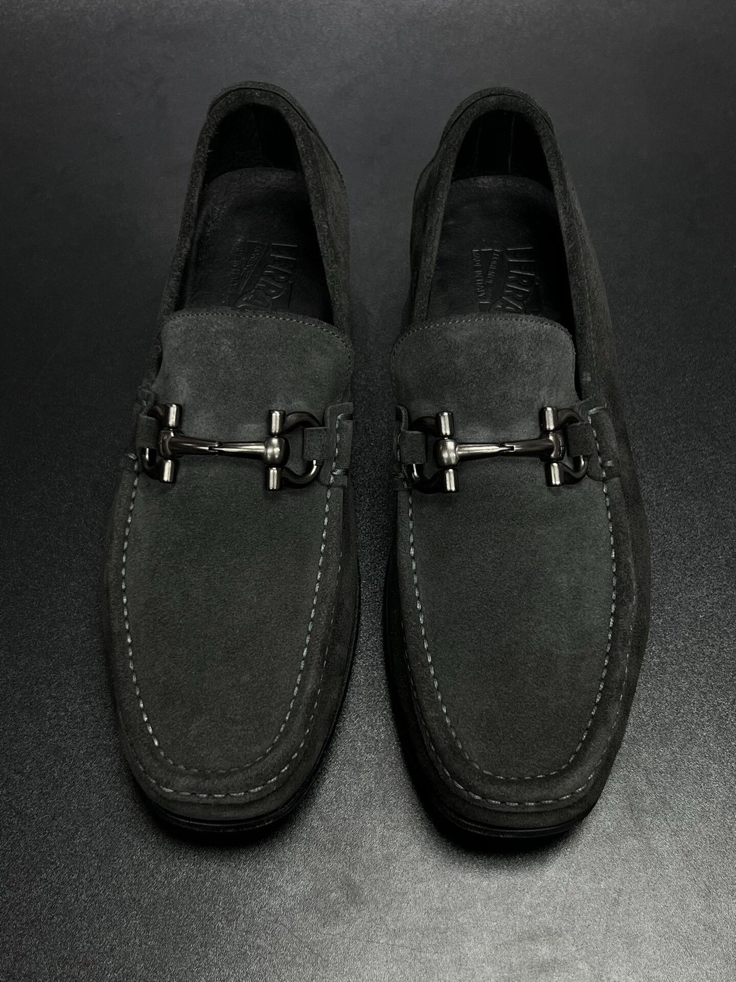 Salvatore Ferragamo Salvatore Ferragamo Black Slip Ons 7 Men Size US 7 / EU 40 - 3 Thumbnail