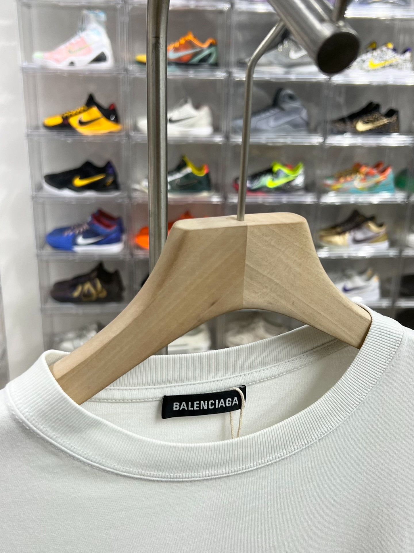 Balenciaga Balenciaga Retro T-Shirt xs Men Size US XS / EU 42 / 0 - 2 Thumbnail