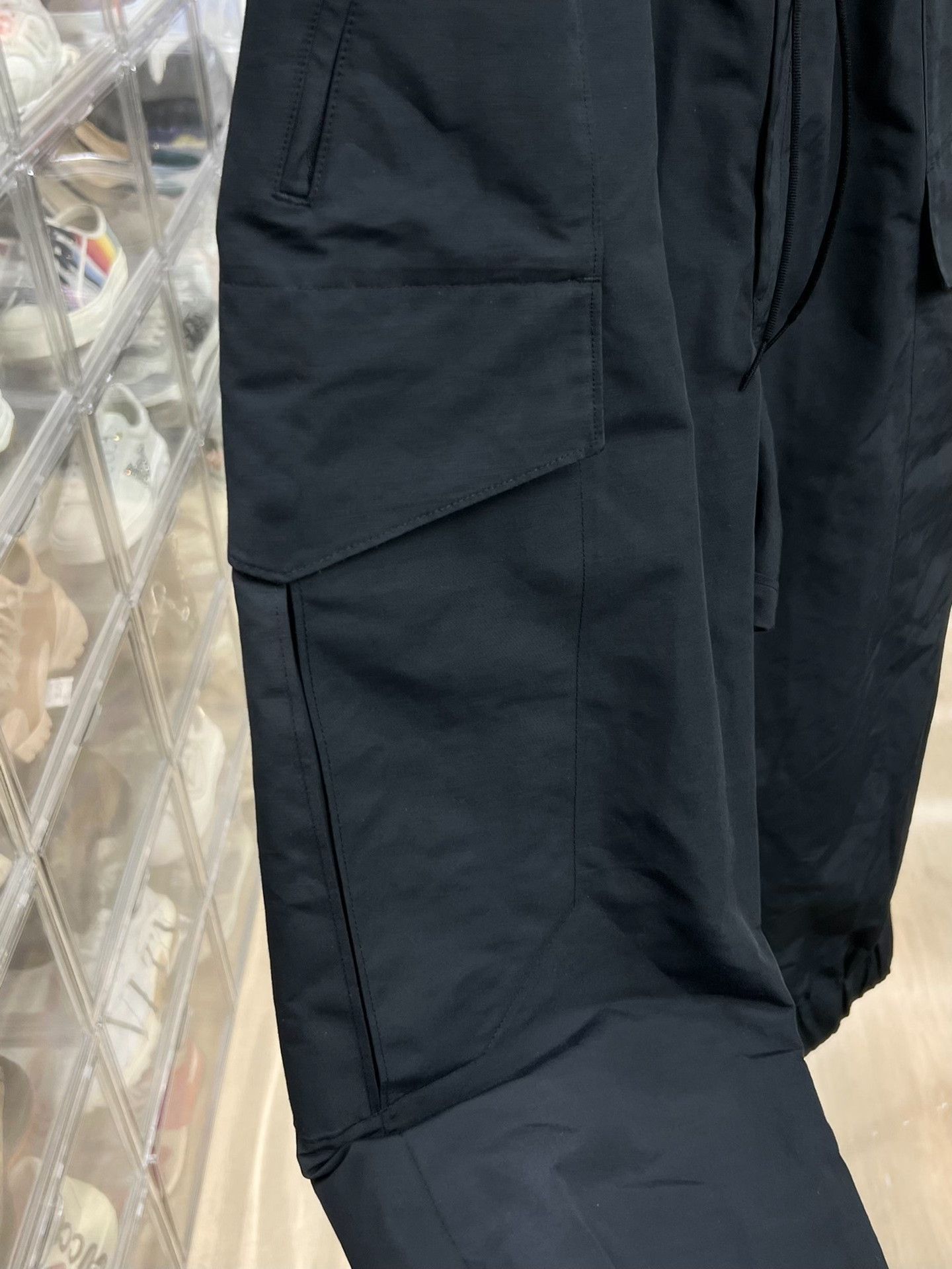 Yohji Yamamoto Yohji Yamamoto Cargo Black Sweatpants 28 Men Size US 28 / EU 44 - 3 Thumbnail