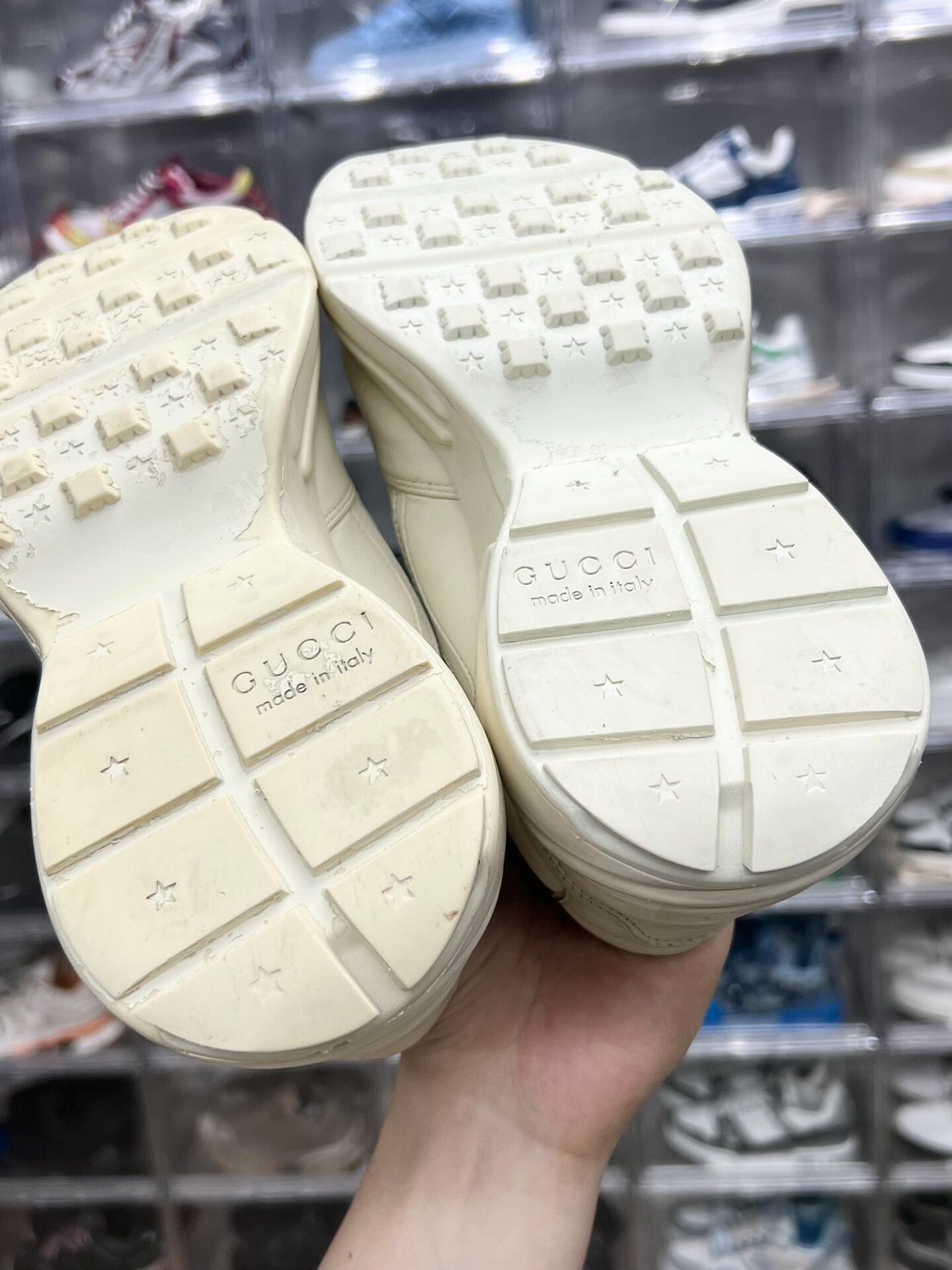 Gucci Gucci Retro White Lowtop Sneakers us_6-5 Women Size US 6.5 / IT 36.5 - 9 Thumbnail