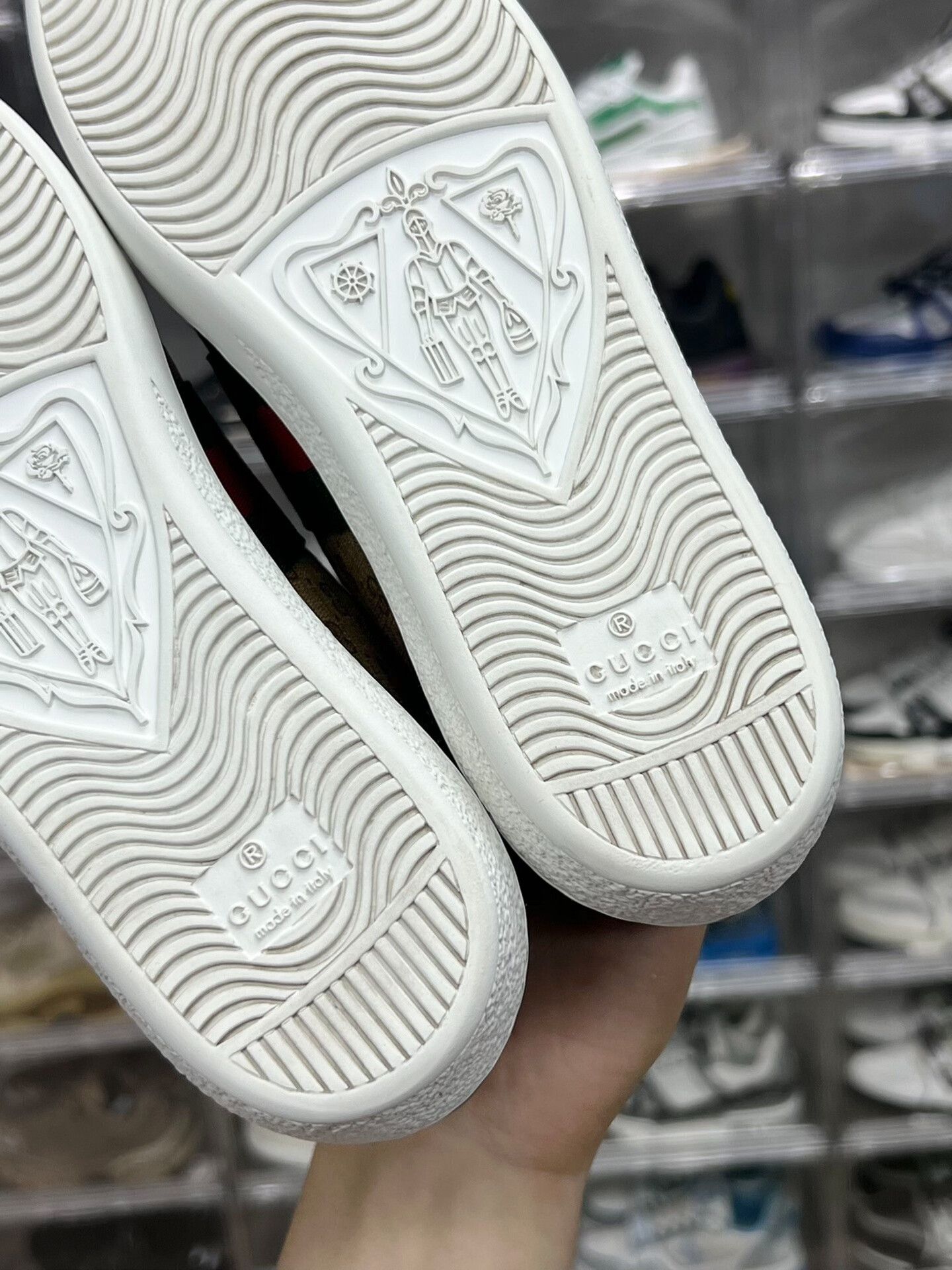 Gucci Gucci Lowtop Sneakers us_6 Women Size US 6 / IT 36 - 9 Thumbnail