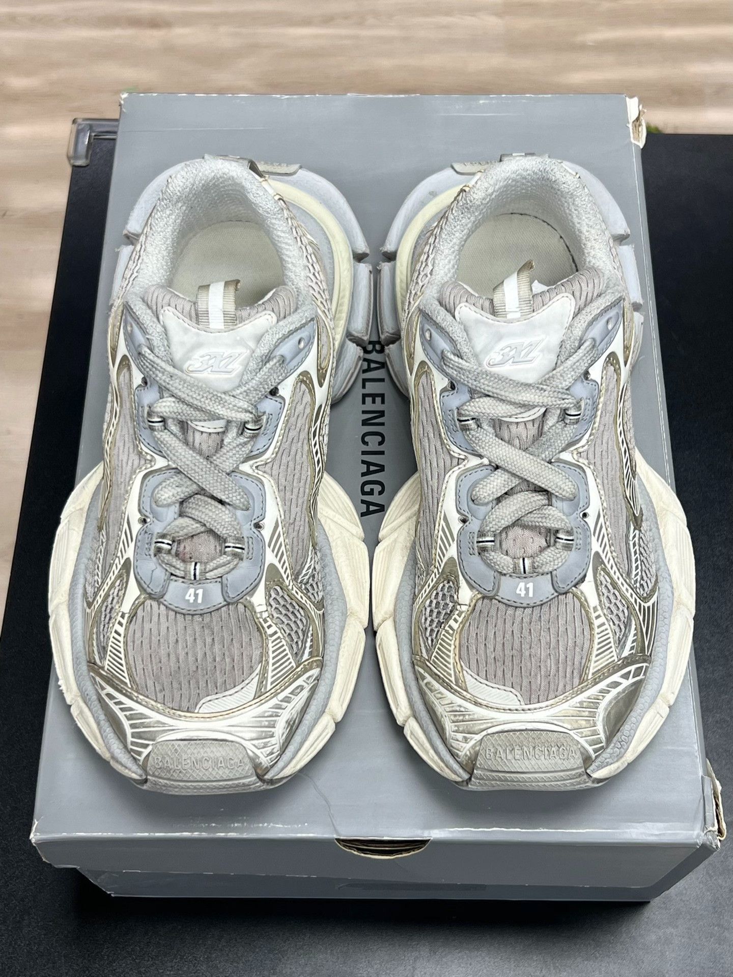 Balenciaga Balenciaga White Lowtop Sneakers 8 Men Size US 8 / EU 41 - 3 Thumbnail