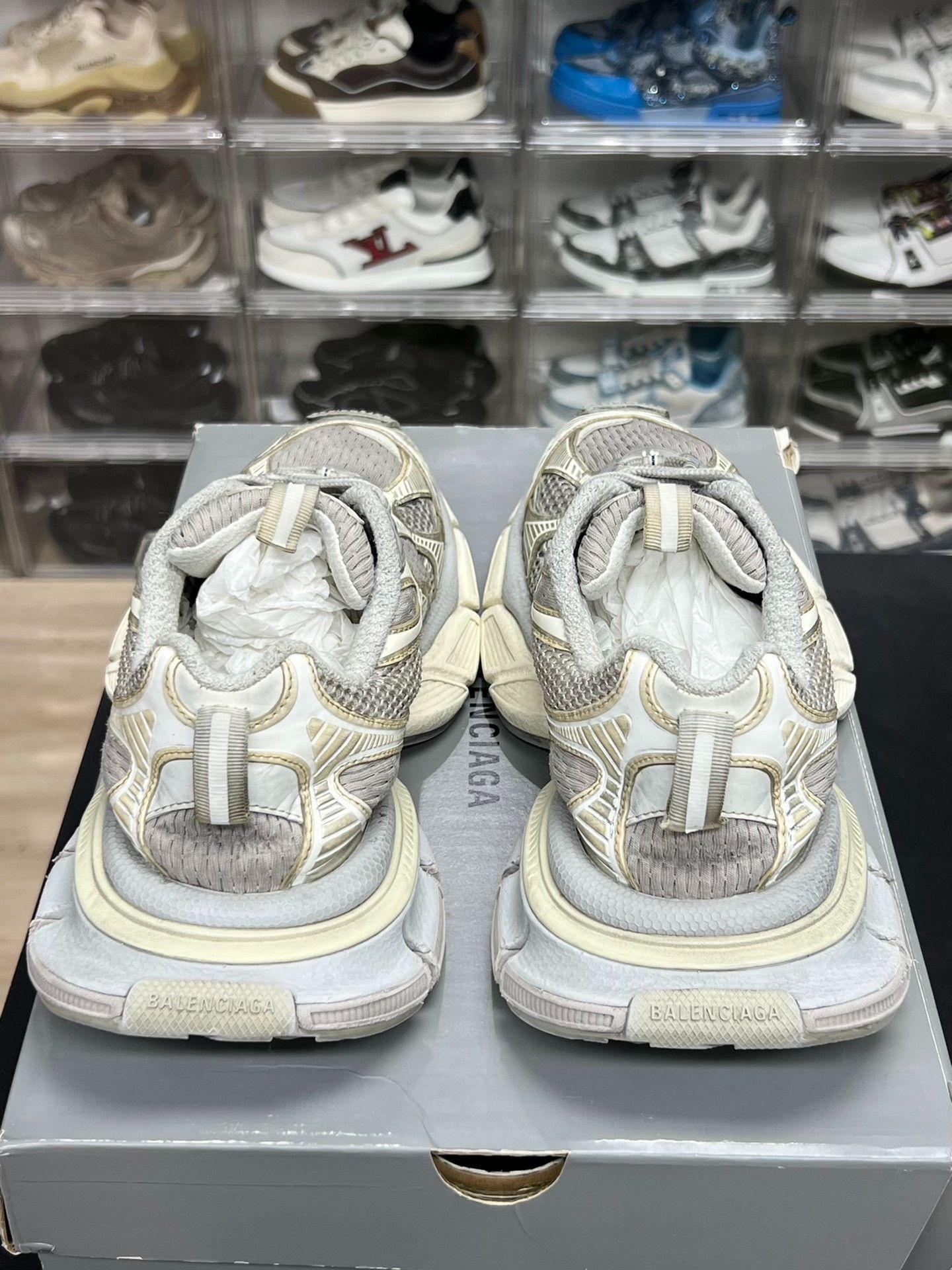 Balenciaga Balenciaga White Lowtop Sneakers 8 Men Size US 8 / EU 41 - 6 Thumbnail
