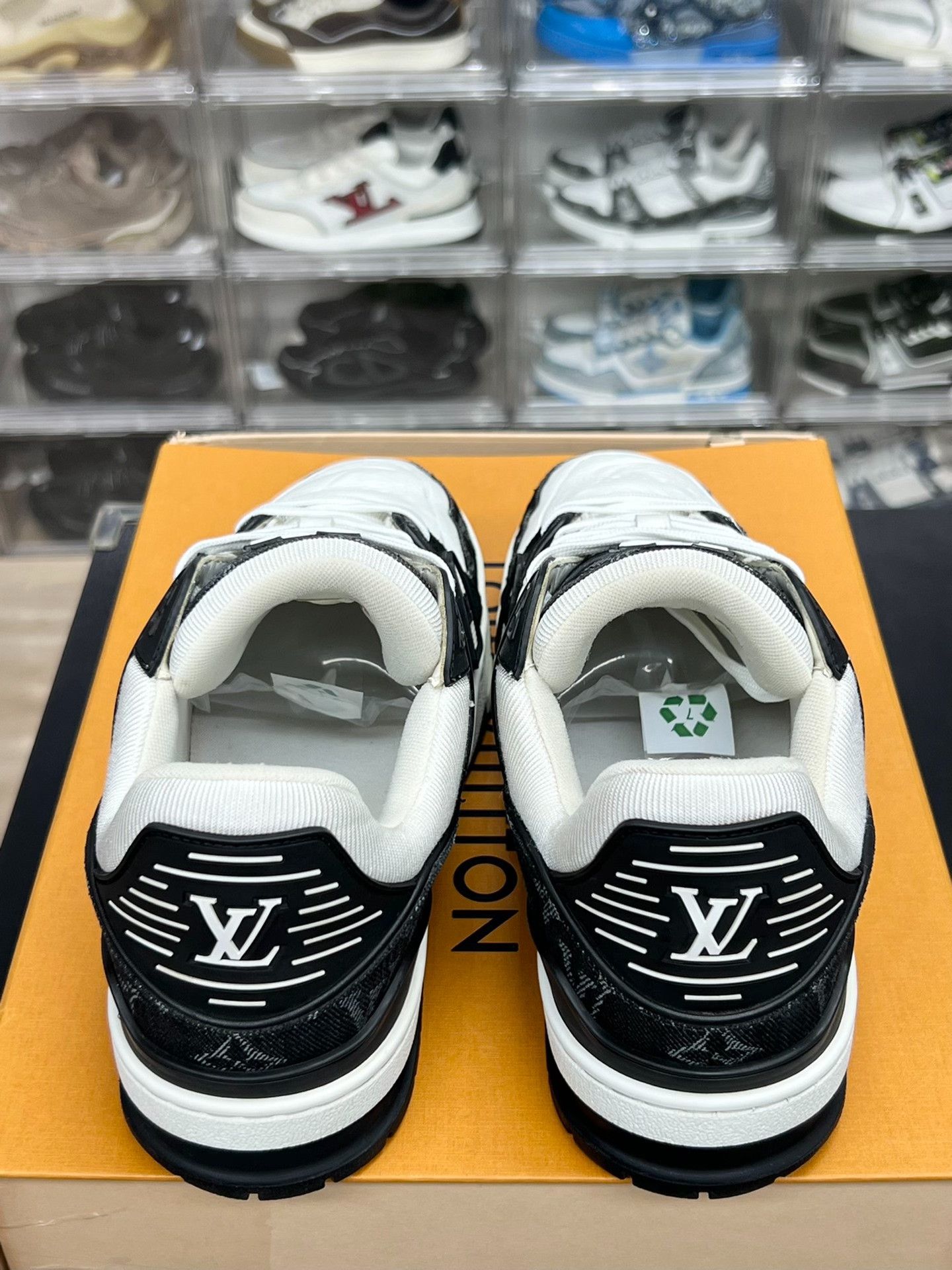 Louis Vuitton Louis Vuitton Training Denim Black Lowtop Sneakers 8.5 Men Size US 8.5 / EU 41-42 - 7 Thumbnail