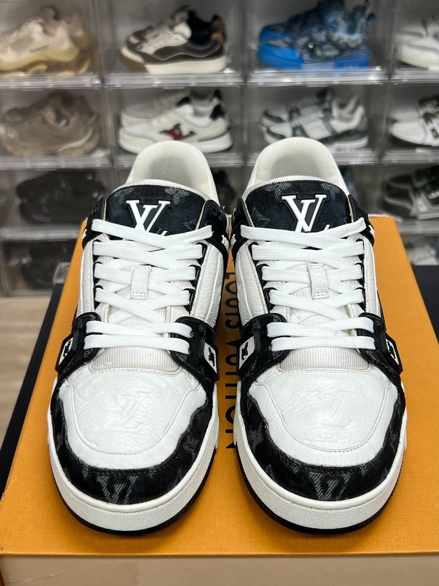 Louis Vuitton Louis Vuitton Training Denim Black Lowtop Sneakers 8.5 Men Size US 8.5 / EU 41-42 - 2 Thumbnail
