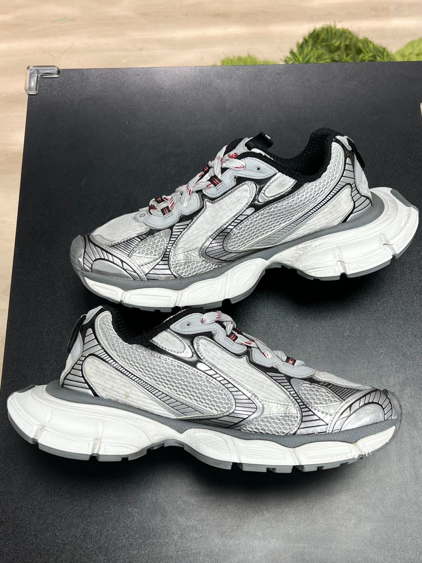 Balenciaga Balenciaga Gray Lowtop Sneakers 10 Men Size US 10 / EU 43 - 6 Thumbnail