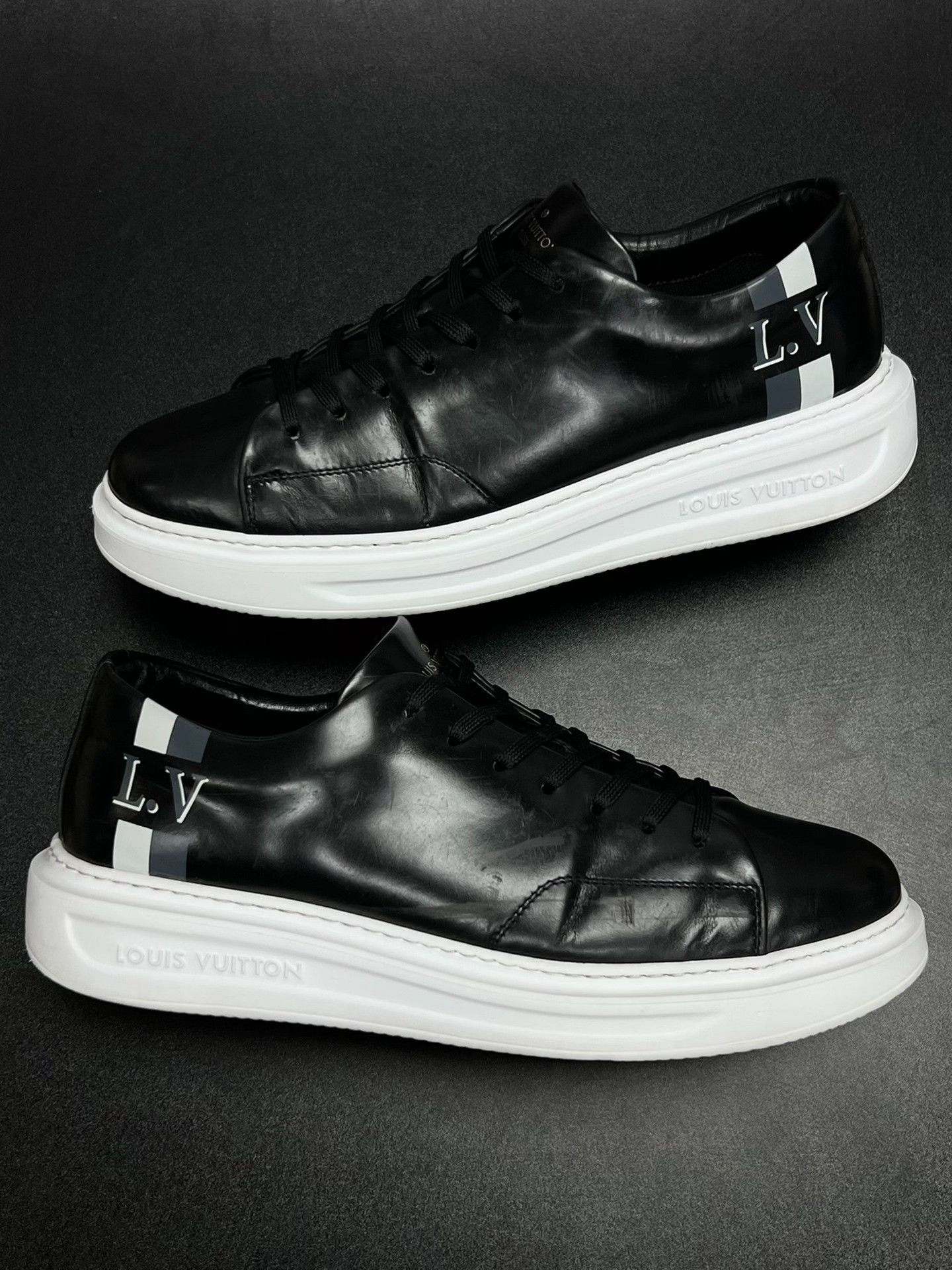 Louis Vuitton Louis Vuitton Printed Black Lowtop Sneakers 8.5 Men Size US 8.5 / EU 41-42 - 5 Thumbnail