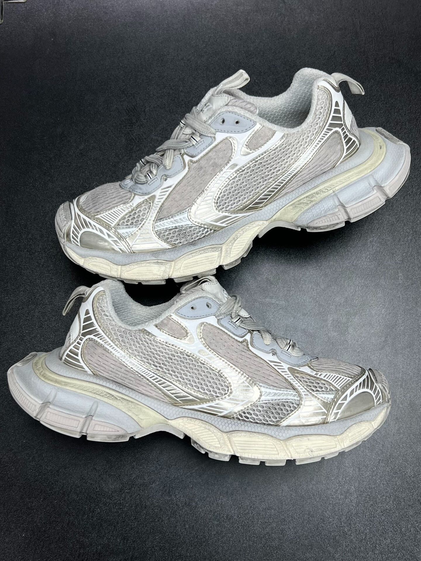 Balenciaga Balenciaga White Lowtop Sneakers 8 Men Size US 8 / EU 41 - 5 Thumbnail