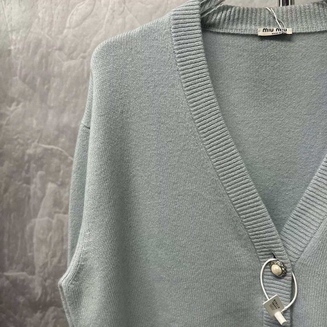 Miu Miu Miu Miu Pearl Button Knit Cardigan Size 38 Size XS / US 0-2 / IT 36-38 - 4 Thumbnail