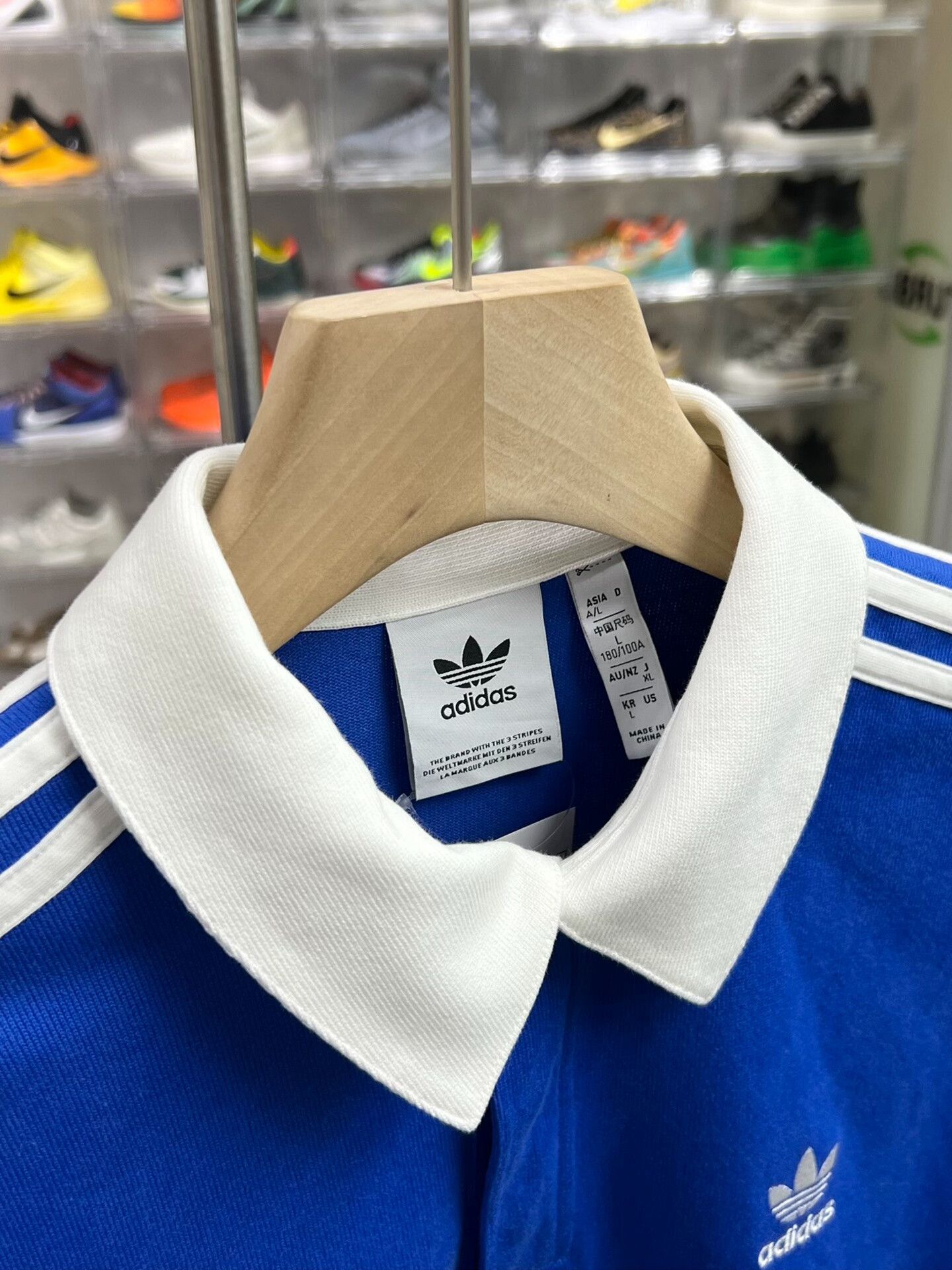 Adidas Adidas Retro Embroidered Polo l Men Size US L / EU 52-54 / 3 - 2 Thumbnail