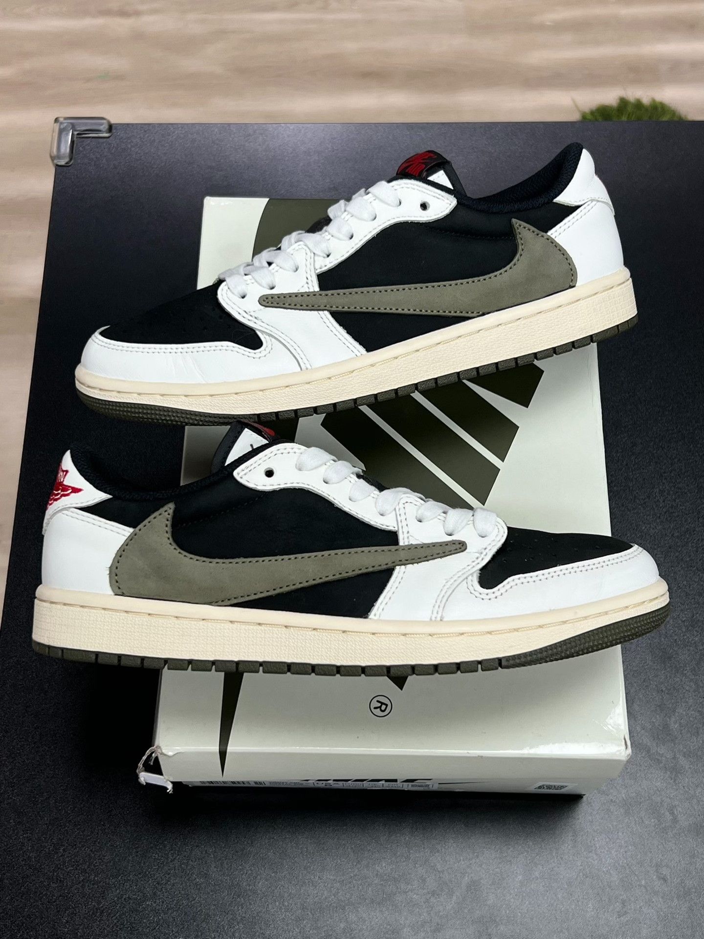 Nike Nike Green Lowtop Sneakers 7.5 Men Size US 7.5 / EU 40-41 - 5 Thumbnail