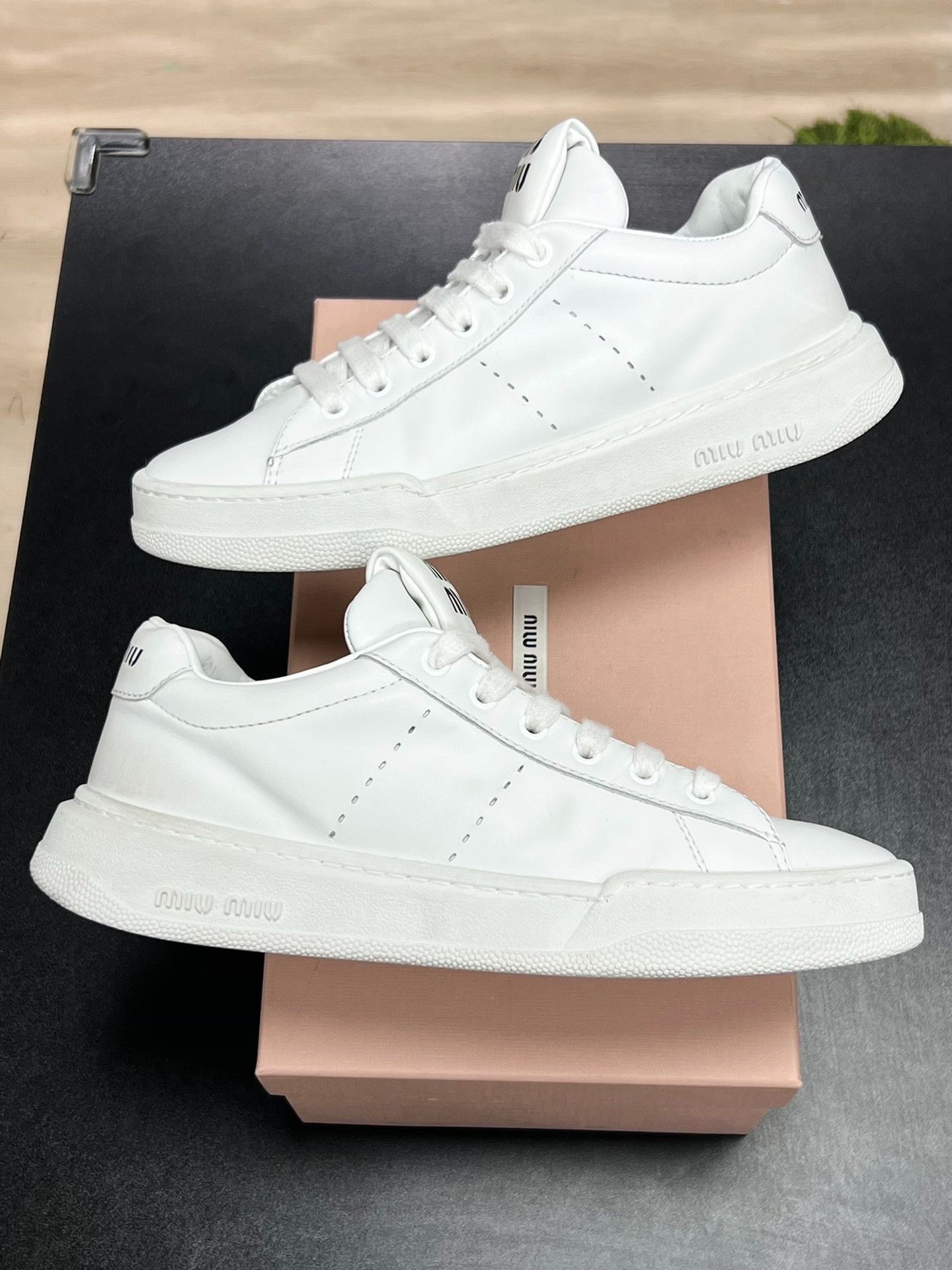 Miu Miu Miu Miu Leather White Lowtop Sneakers us_7-5 Women Size US 7.5 / IT 37.5 - 5 Thumbnail