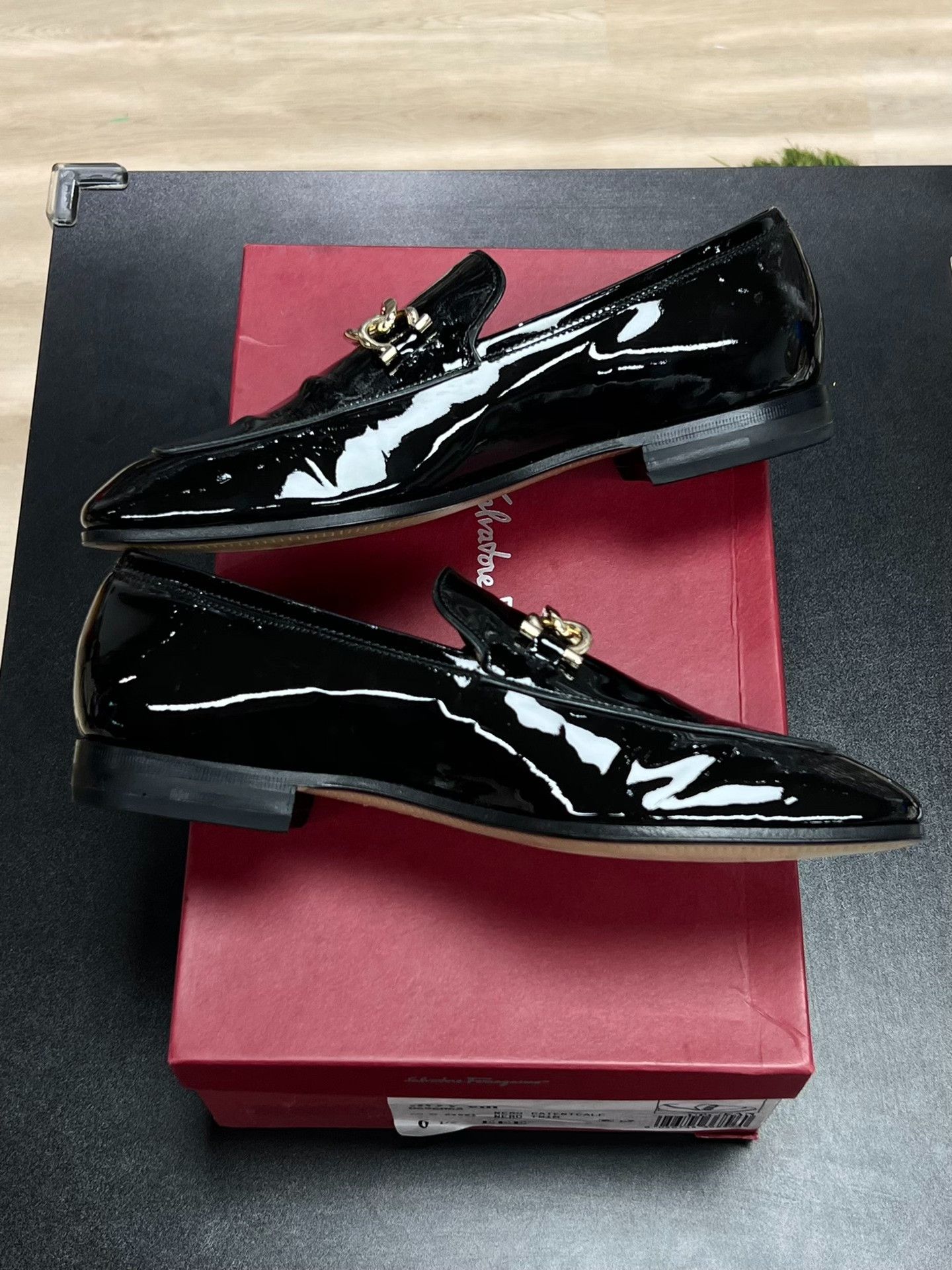 Salvatore Ferragamo Salvatore Ferragamo Patent Lowtop Sneakers us_9-5 Women Size US 9.5 / IT 39.5 - 5 Thumbnail