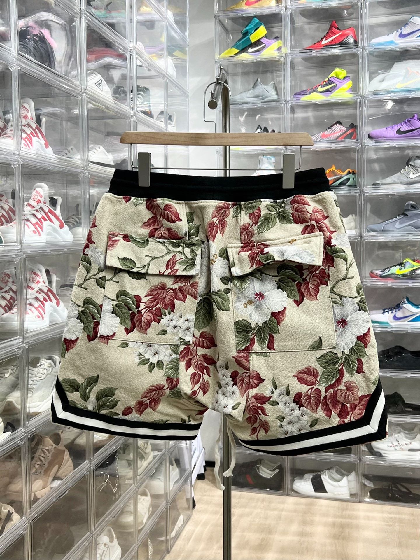 Fear of God Fear of God Floral Shorts 32 Men Size US 32 / EU 48 - 4 Thumbnail