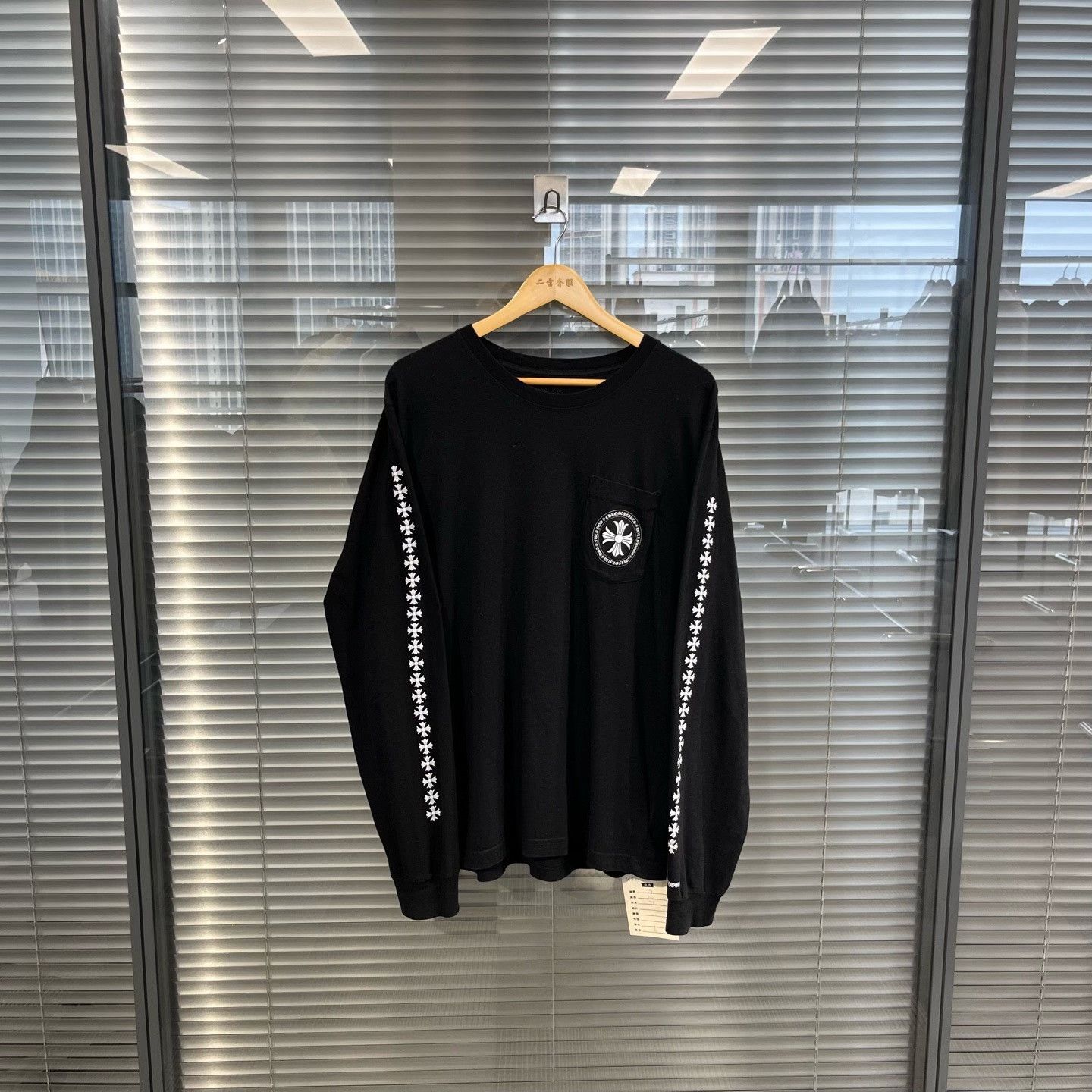 Chrome Hearts Chrome Hearts Cross Motif Long Sleeve T-Shirt L Size US L / EU 52-54 / 3 - 3 Thumbnail