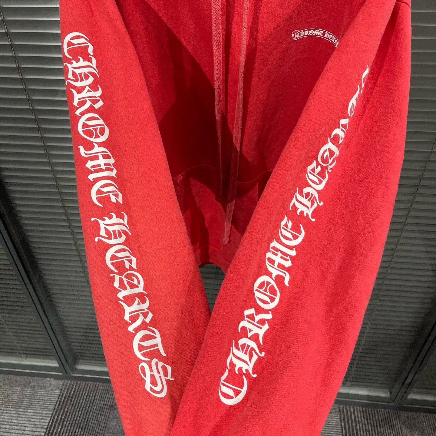 Chrome Hearts Chrome Hearts Scroll Logo Red Hoodie XL Size US XL / EU 56 / 4 - 6 Thumbnail