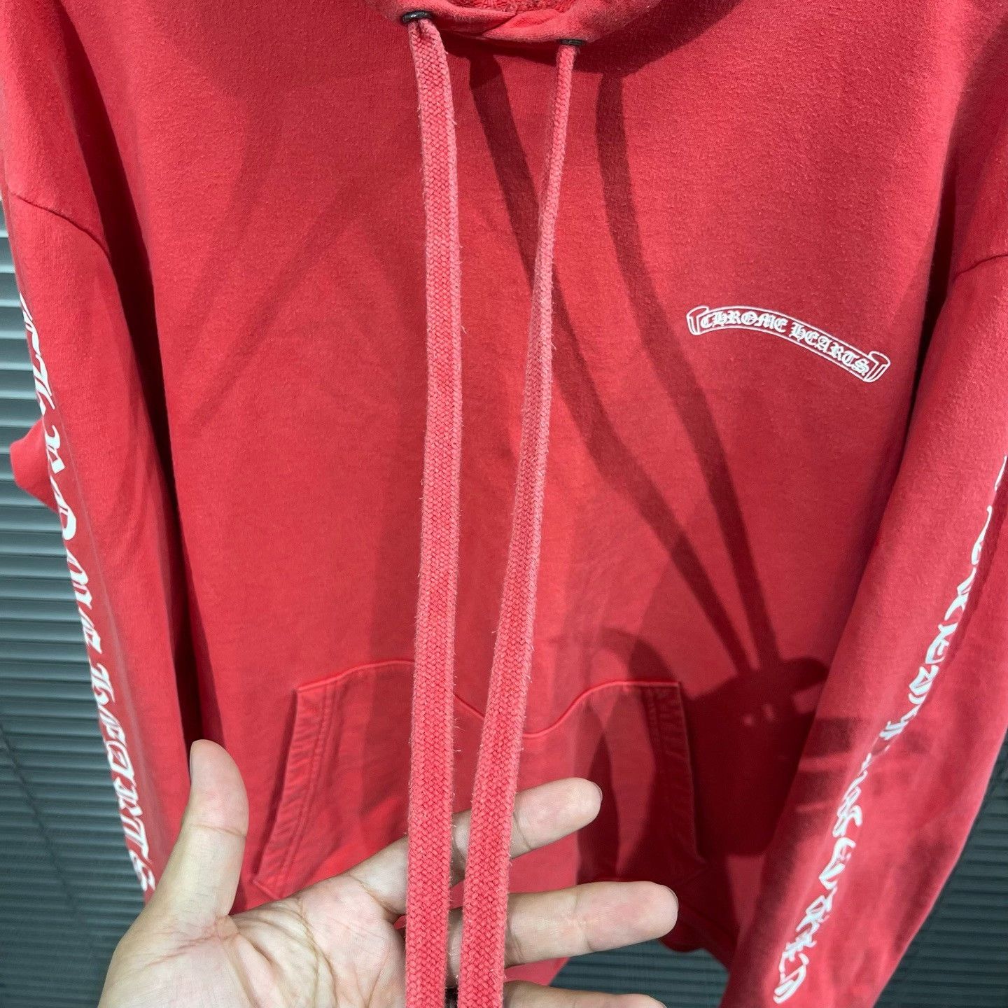 Chrome Hearts Chrome Hearts Scroll Logo Red Hoodie XL Size US XL / EU 56 / 4 - 7 Thumbnail
