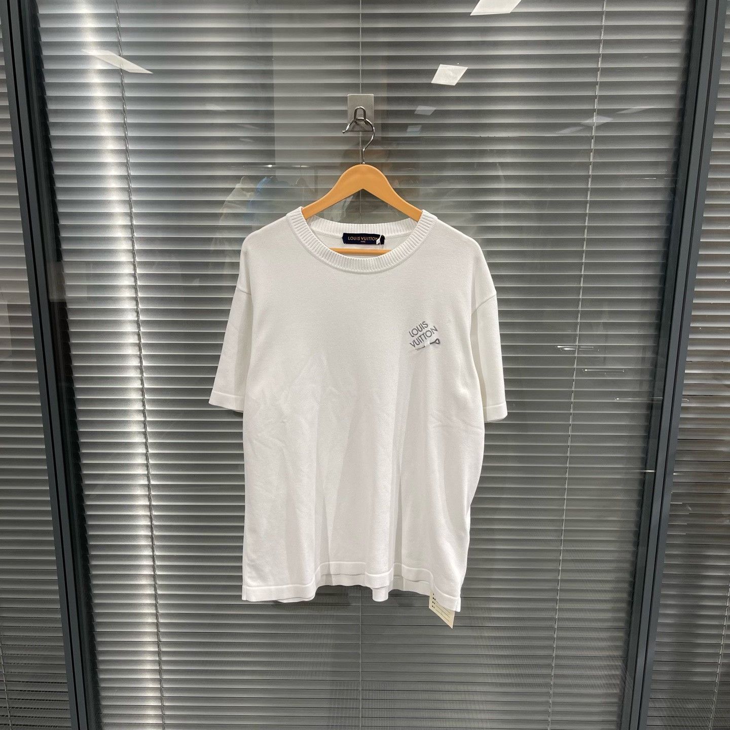 Louis Vuitton Louis Vuitton Pin Embroidery Knit T-Shirt L Size US L / EU 52-54 / 3 - 2 Thumbnail