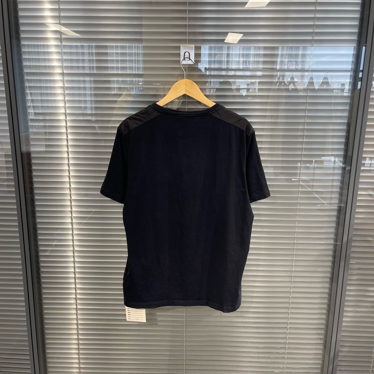 Prada Prada Tonal Logo Patch T-Shirt XL Size US XL / EU 56 / 4 - 3 Thumbnail
