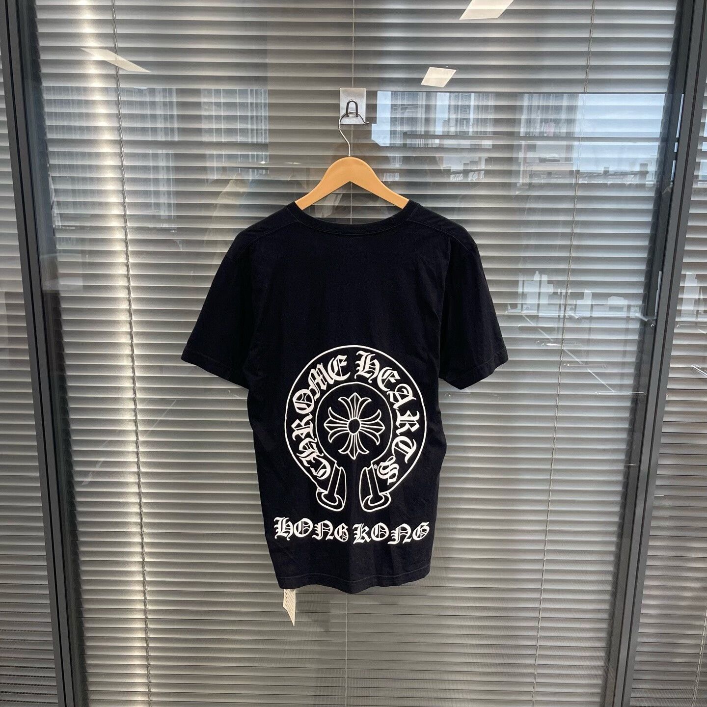 Chrome Hearts Chrome Hearts Hong Kong Horseshoe Pocket T-Shirt M Size US M / EU 48-50 / 2 - 2 Thumbnail