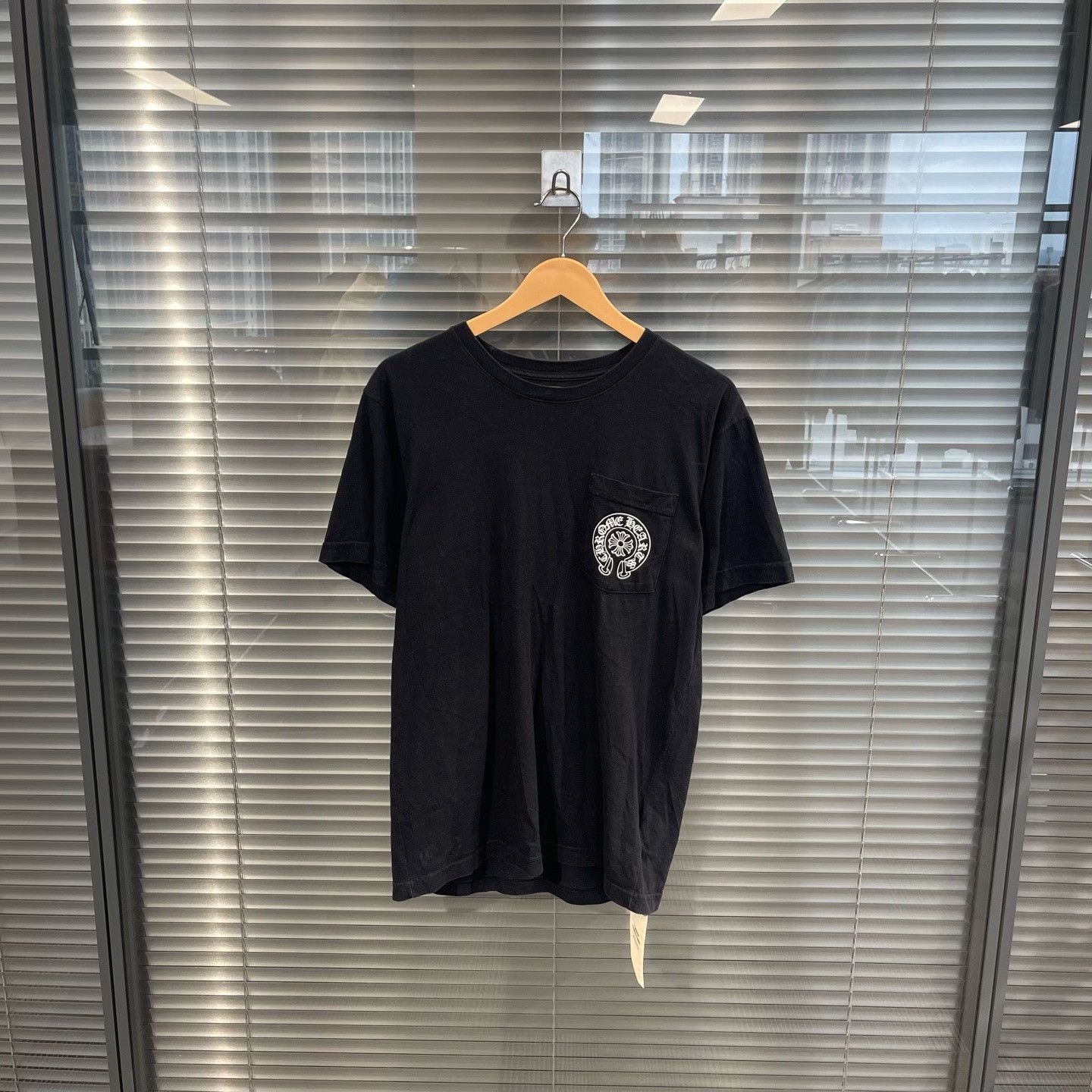 Chrome Hearts Chrome Hearts Hong Kong Horseshoe Pocket T-Shirt M Size US M / EU 48-50 / 2 - 3 Thumbnail