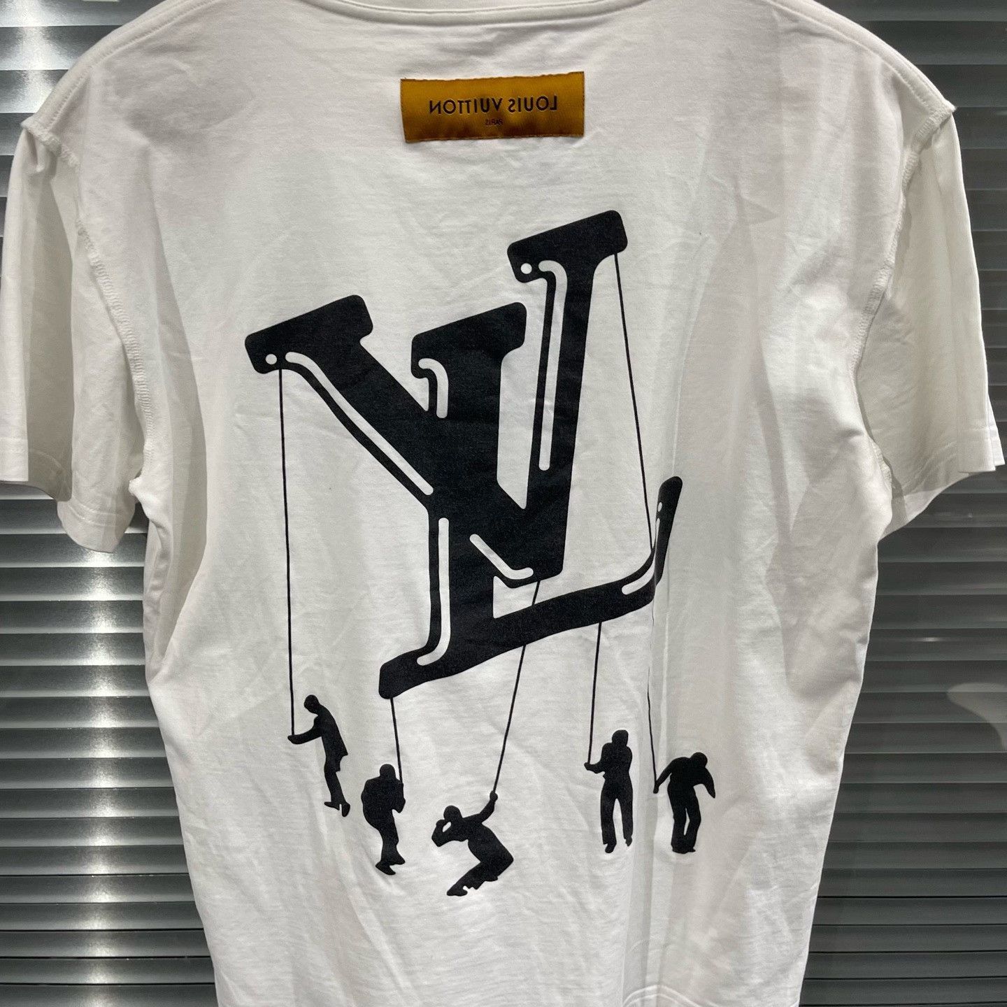 Louis Vuitton Louis Vuitton Puppet Graphic Print T-Shirt US M Size US M / EU 48-50 / 2 - 6 Thumbnail