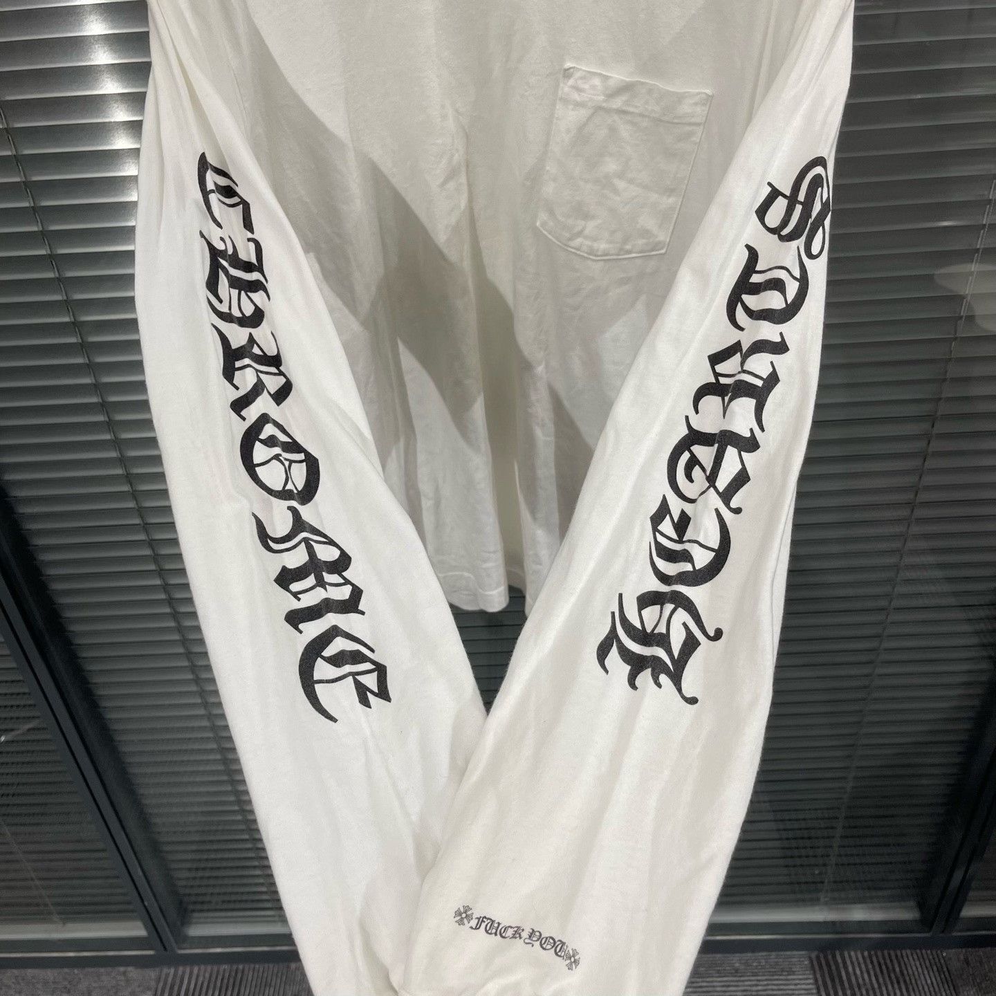Chrome Hearts Chrome Hearts Script Neck Long Sleeve T-Shirt L Size US L / EU 52-54 / 3 - 6 Thumbnail