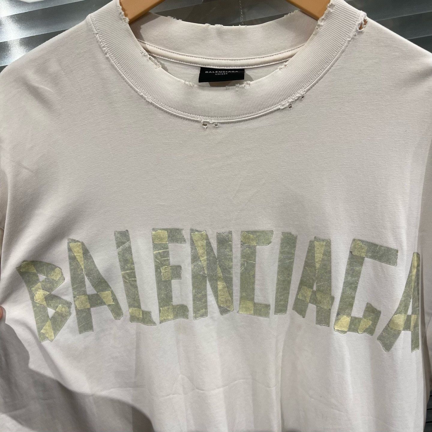 Balenciaga Balenciaga Tape Logo Short Sleeve T-Shirt M Size US M / EU 48-50 / 2 - 5 Thumbnail