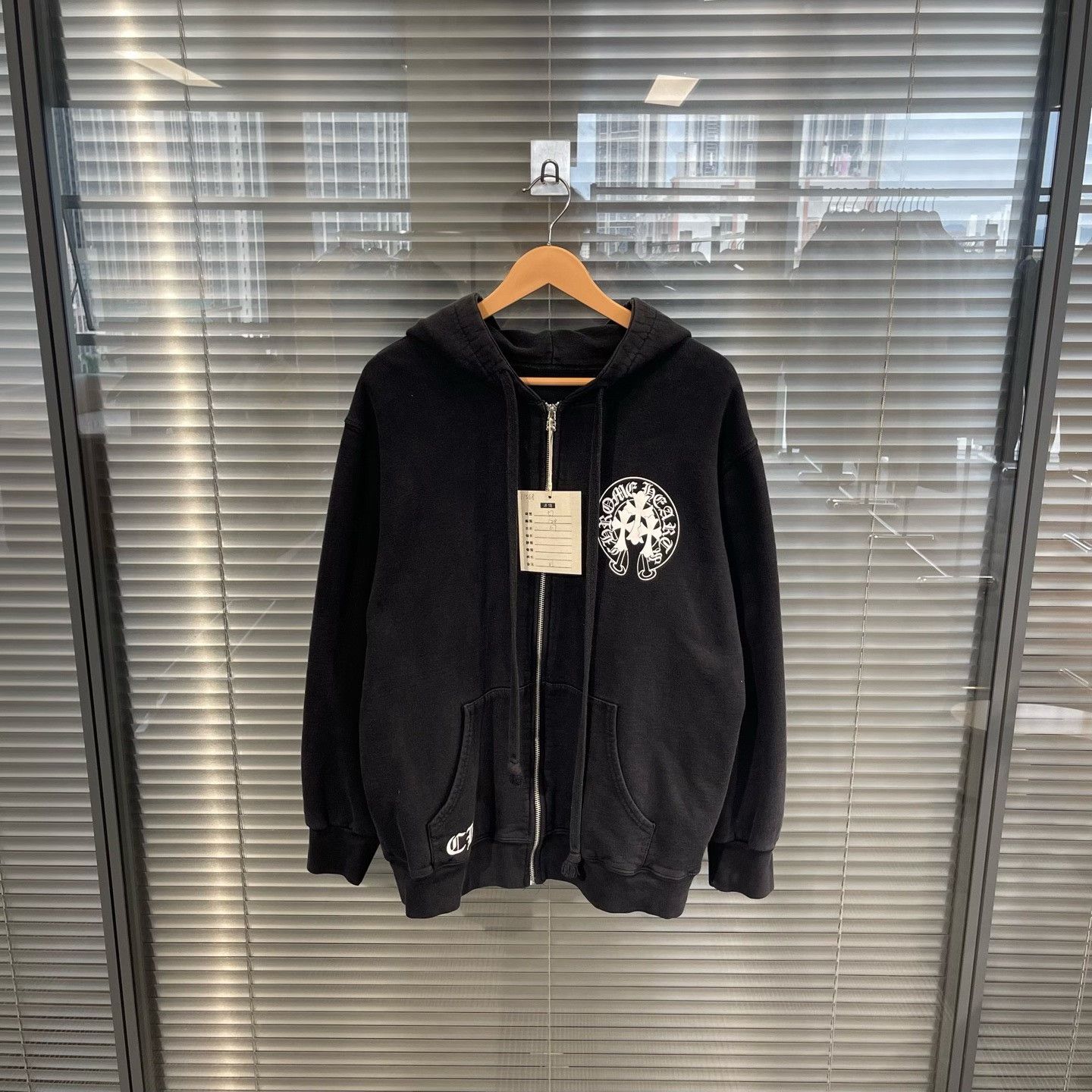 Chrome Hearts Chrome Hearts Horseshoe Cross Zip Hoodie XL Size US XL / EU 56 / 4 - 3 Thumbnail