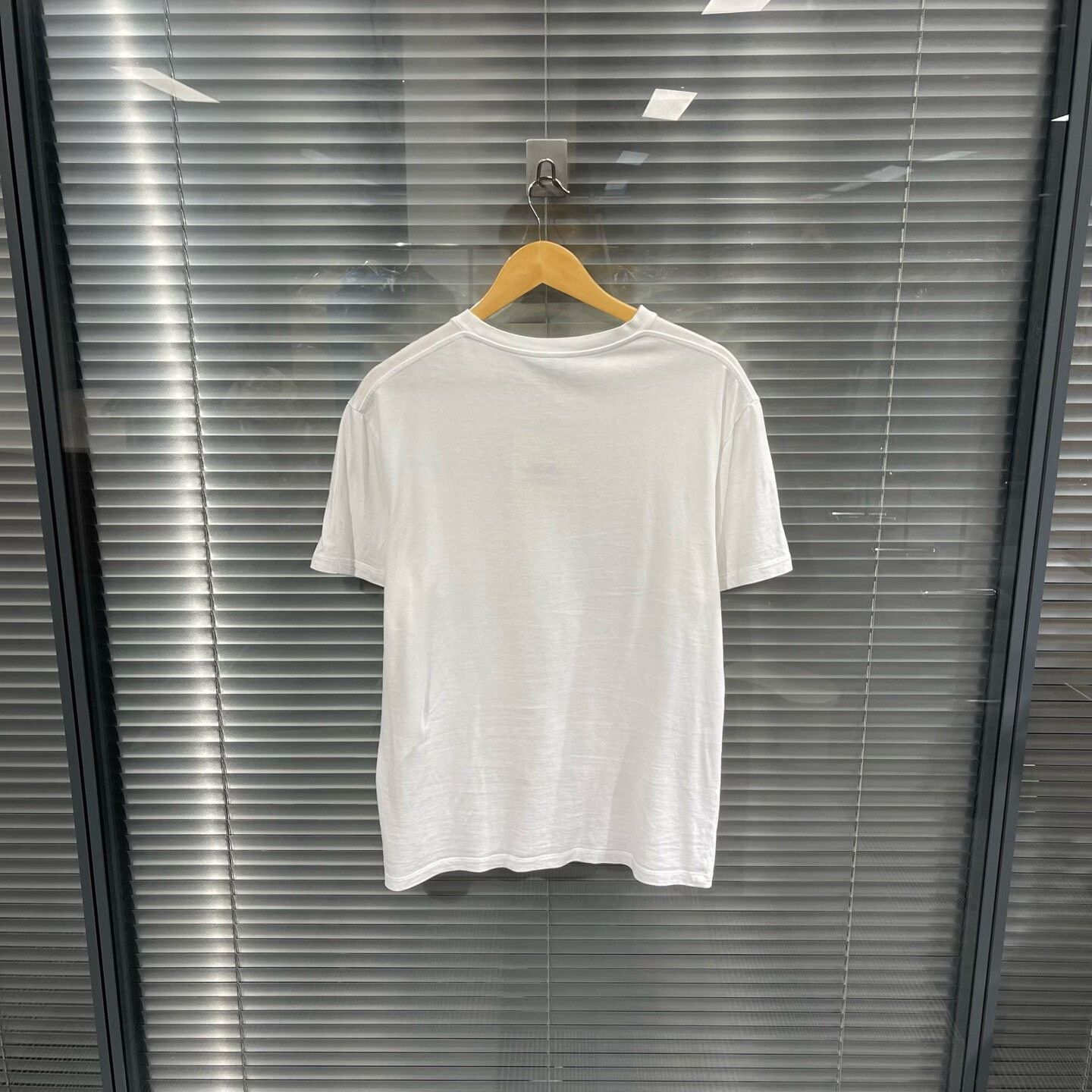 Loewe LOEWE Embossed Anagram T-Shirt US S Size US S / EU 44-46 / 1 - 3 Thumbnail