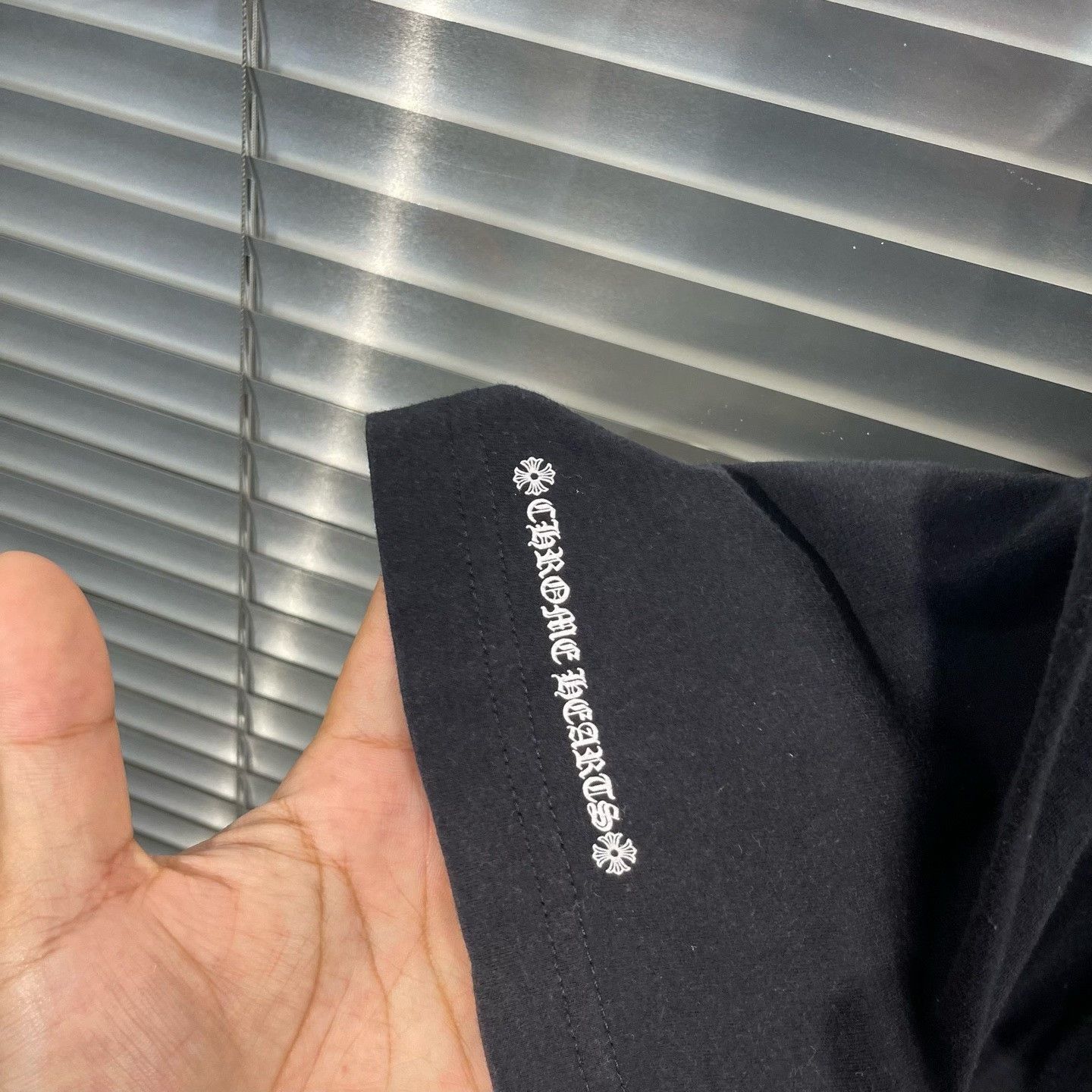 Chrome Hearts Chrome Hearts Shadow Cross Pocket T-Shirt Size M Size US M / EU 48-50 / 2 - 6 Thumbnail