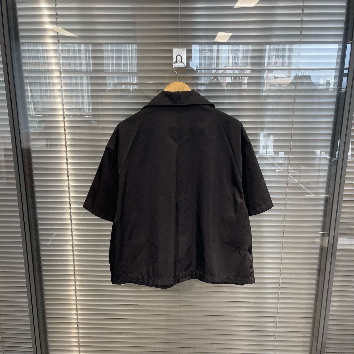 Prada Prada Re-Nylon Triangle Logo Short Sleeve Shirt M Size US M / EU 48-50 / 2 - 3 Thumbnail
