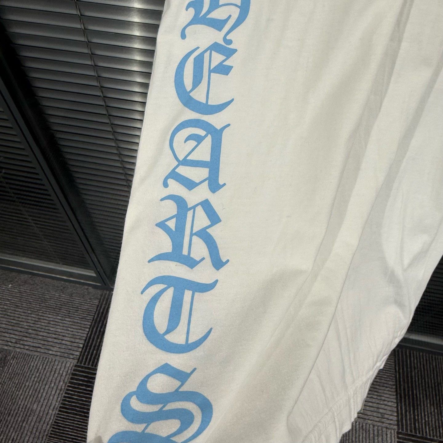 Chrome Hearts Chrome Hearts Blue Script Pocket T-Shirt S Size US S / EU 44-46 / 1 - 4 Thumbnail
