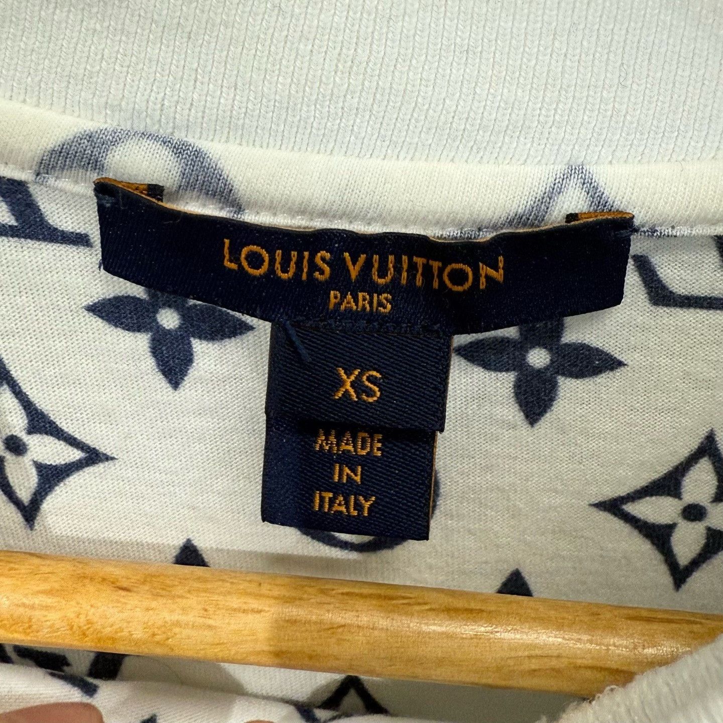 Louis Vuitton Louis Vuitton Monogram Chain Detail T-Shirt XS Size XS / US 0-2 / IT 36-38 - 4 Thumbnail