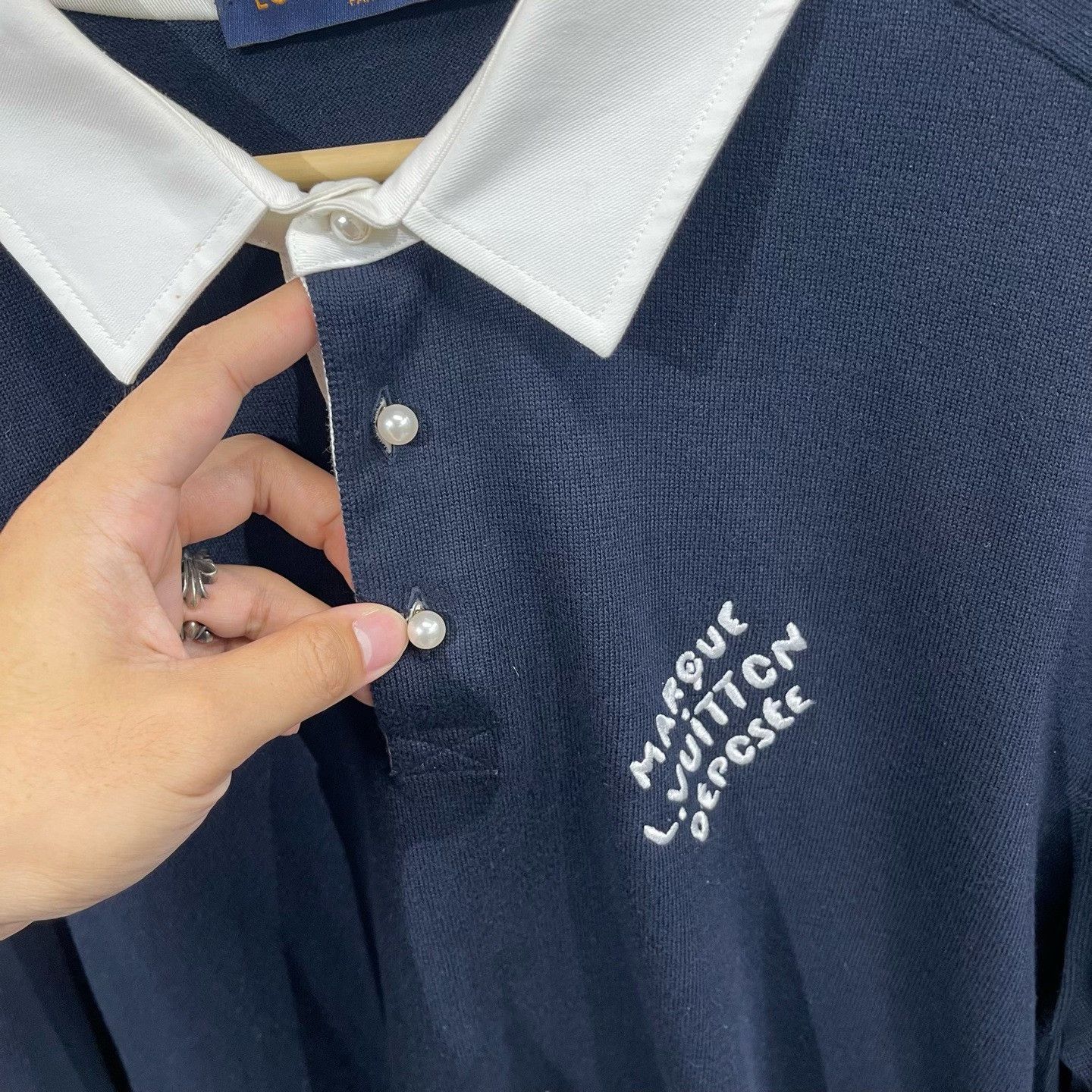 Louis Vuitton Louis Vuitton Pearl Button Embroidered Polo Size XXL Size US XXL / EU 58 / 5 - 5 Thumbnail