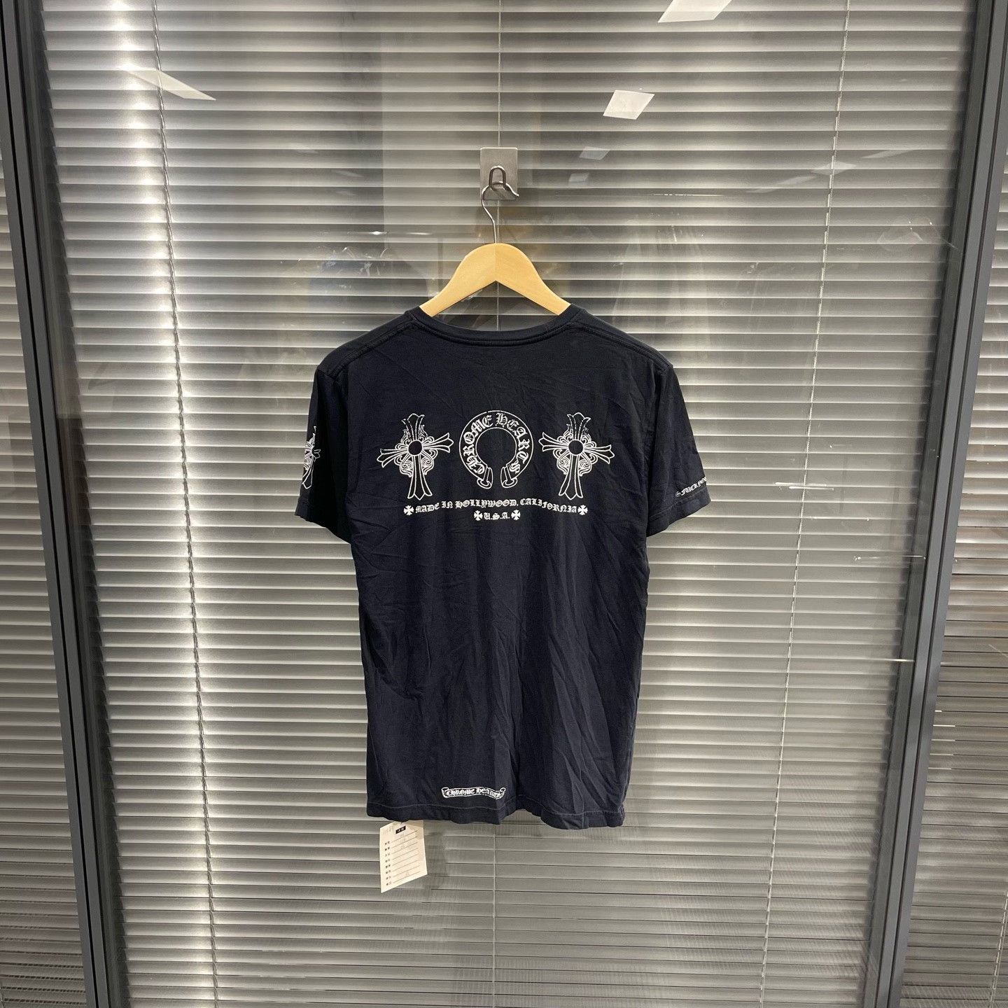 Chrome Hearts Chrome Hearts Horseshoe Cross T-Shirt Size M Size US M / EU 48-50 / 2 - 2 Thumbnail