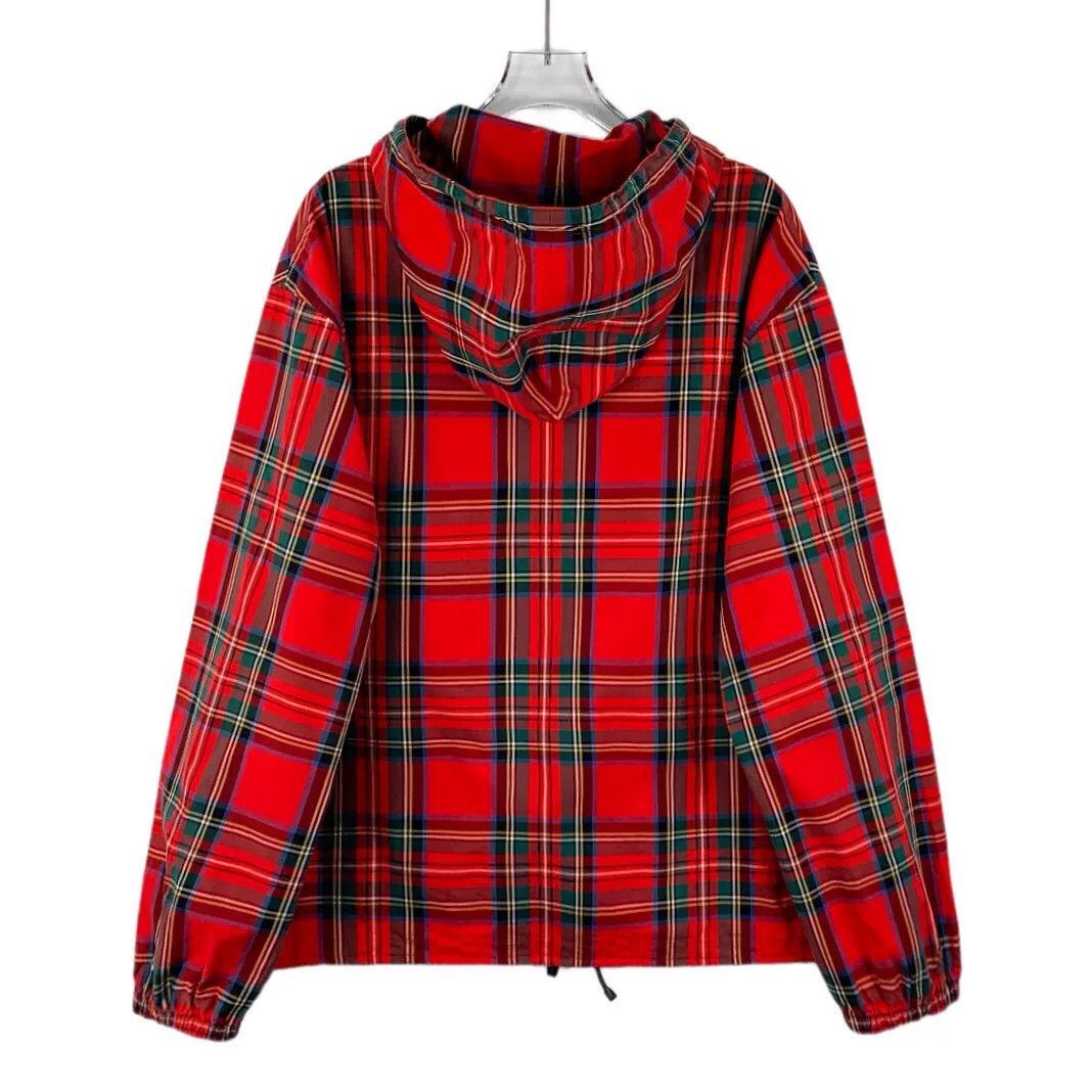 Burberry Burberry Red Plaid Cotton Zip Hoodie Size 48 Size US M / EU 48-50 / 2 - 3 Thumbnail