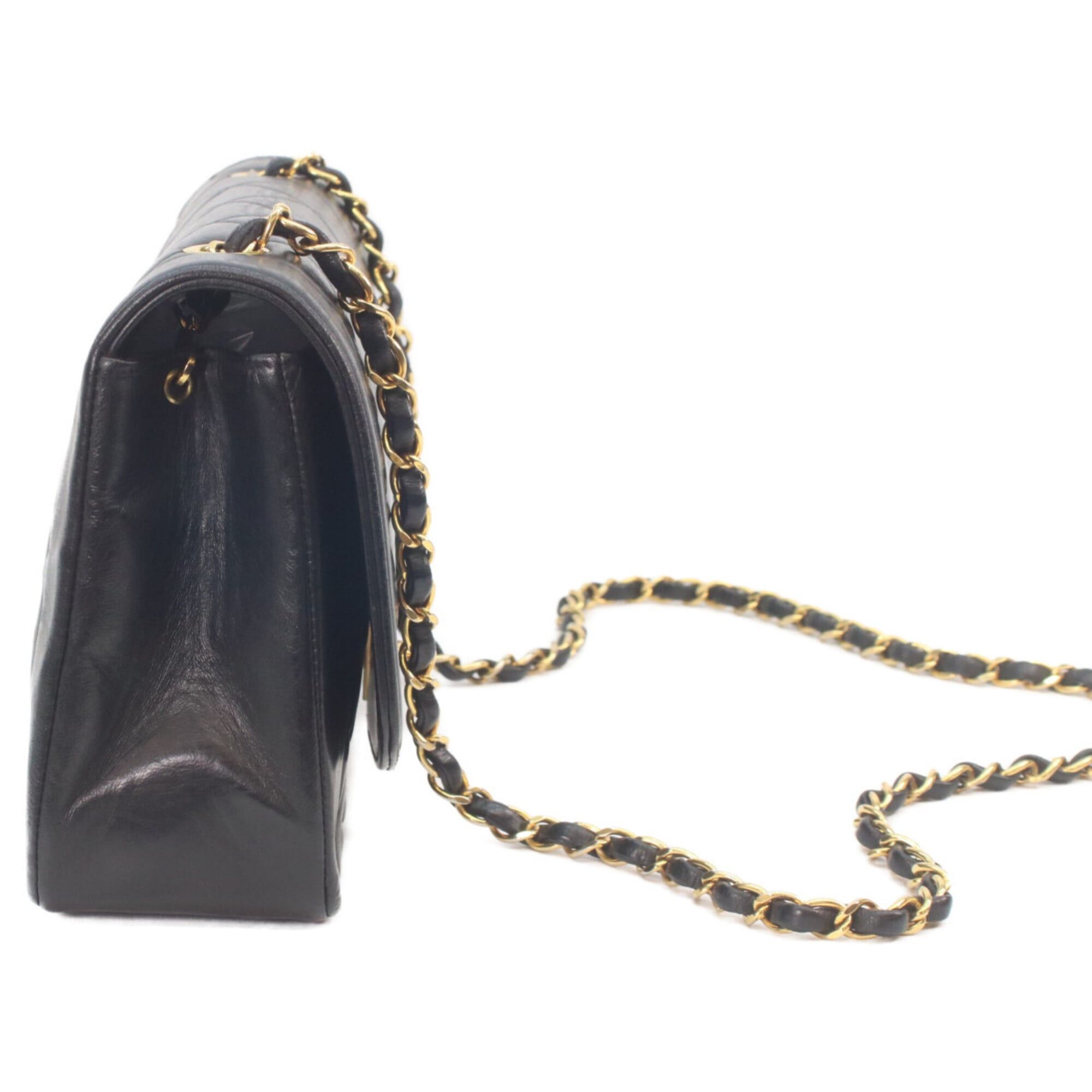 Chanel CHANEL A01165 Black Lambskin Gold Hardware Diana 25 Shoulder Bag for Women Size ONE SIZE - 4 Thumbnail