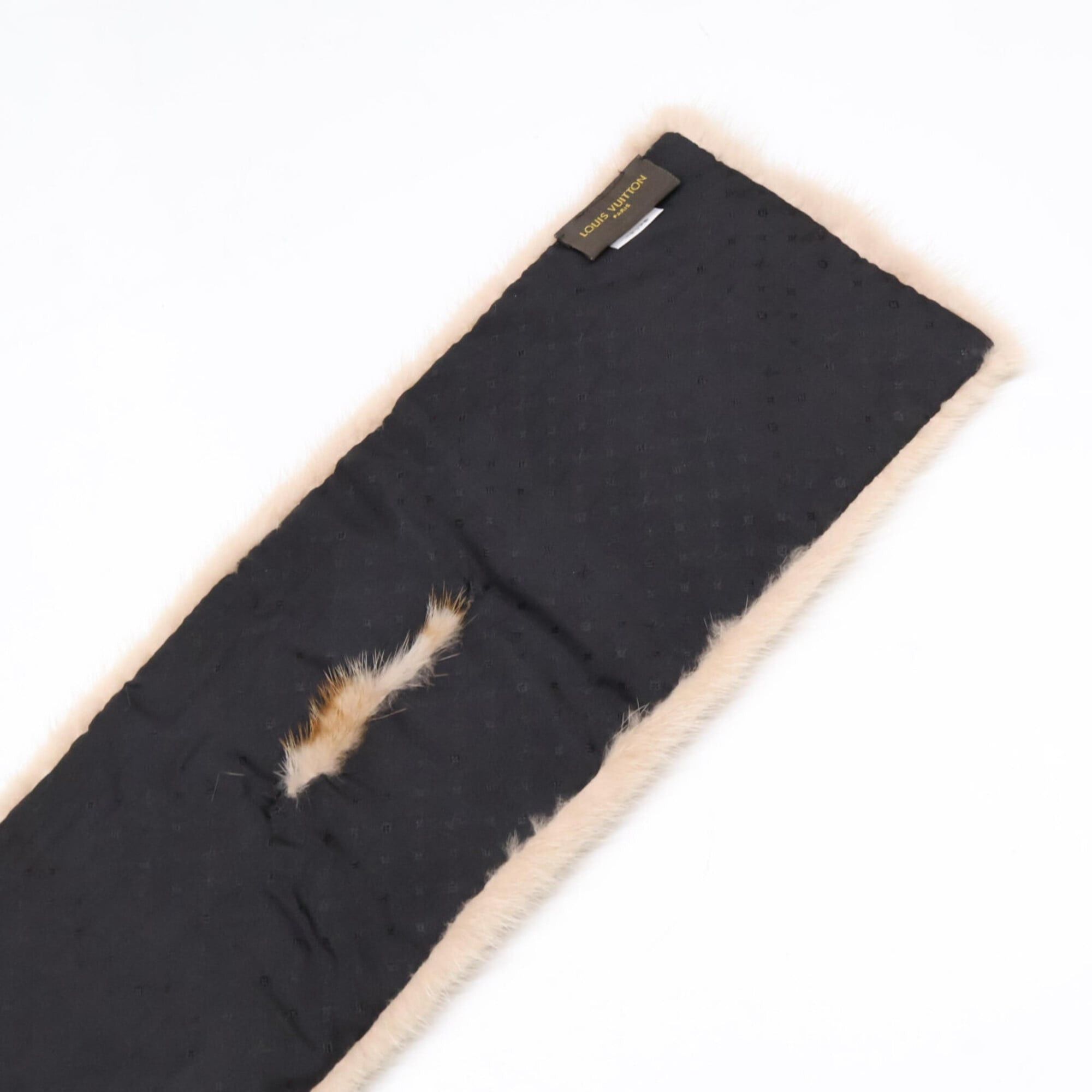 Louis Vuitton LOUIS VUITTON M75761 Echarpe Monogram Mink Tippet Scarf (Beige) - Women's Size ONE SIZE - 7 Thumbnail