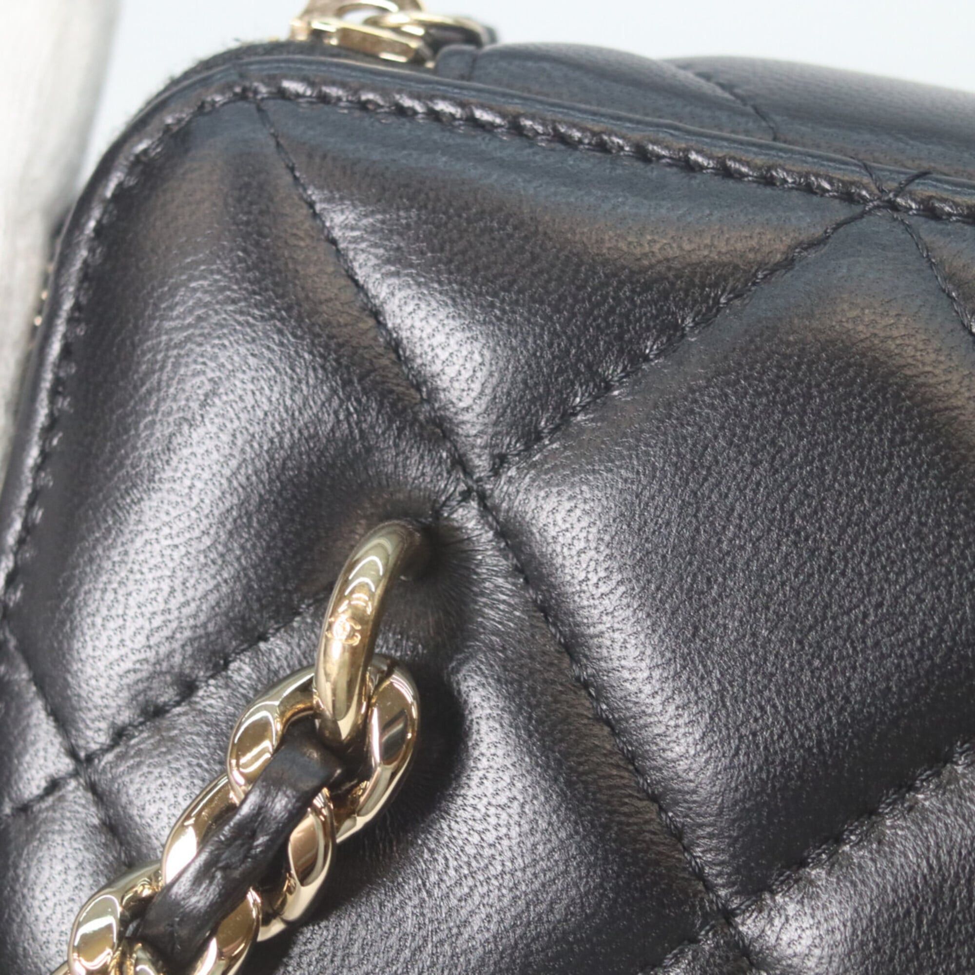Chanel CHANEL Black Lambskin Gold Hardware Big Chain Shoulder Vanity Bag for Women Size ONE SIZE - 8 Thumbnail