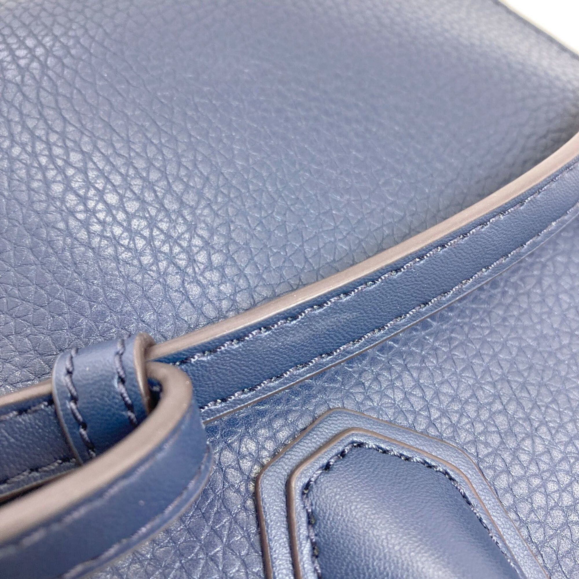 Michael Kors Michael Kors 2-Way Leather Handbag for Women Size ONE SIZE - 17 Thumbnail