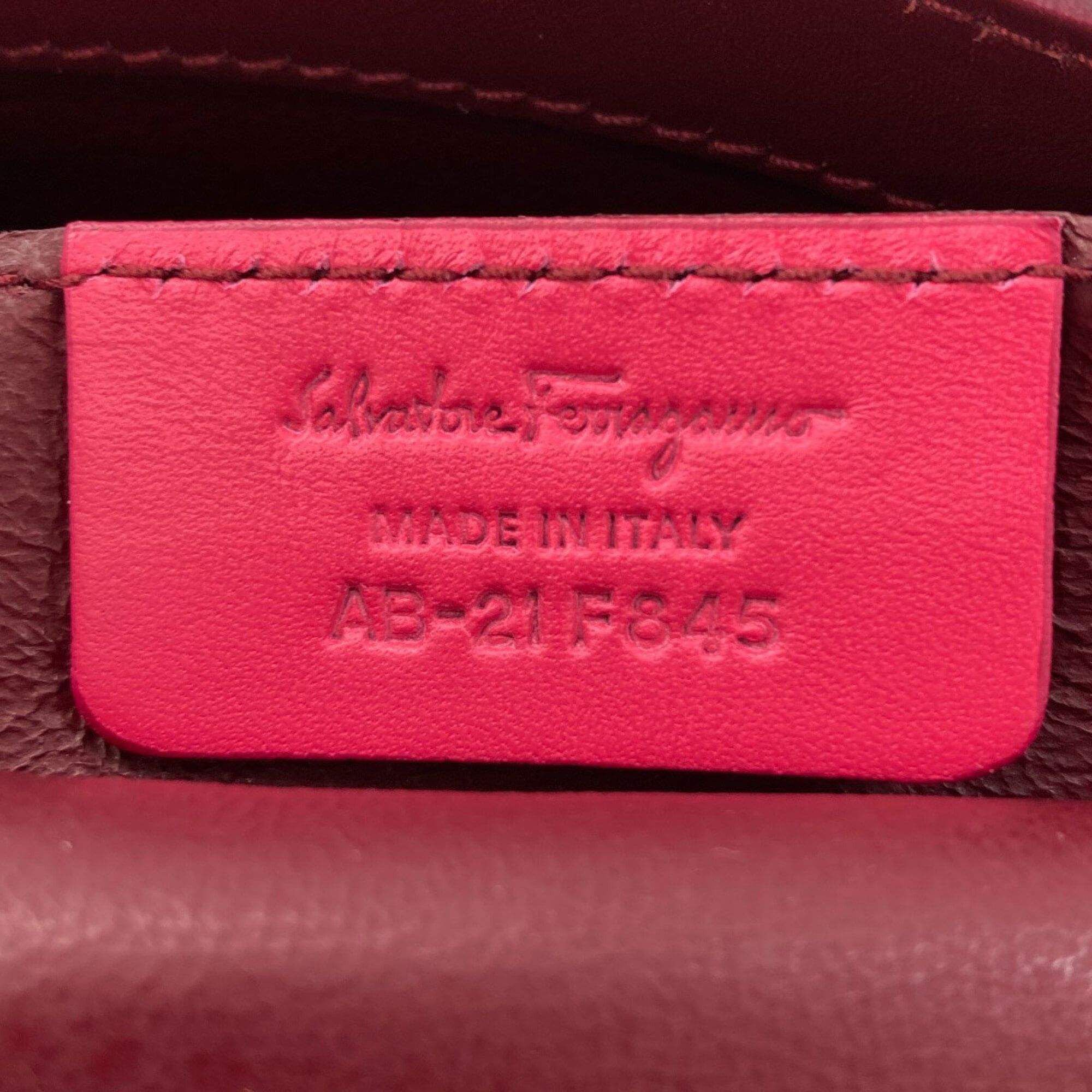 Salvatore Ferragamo Salvatore Ferragamo Sofia Gancini Hardware Handbag Leather Women's Size ONE SIZE - 7 Thumbnail