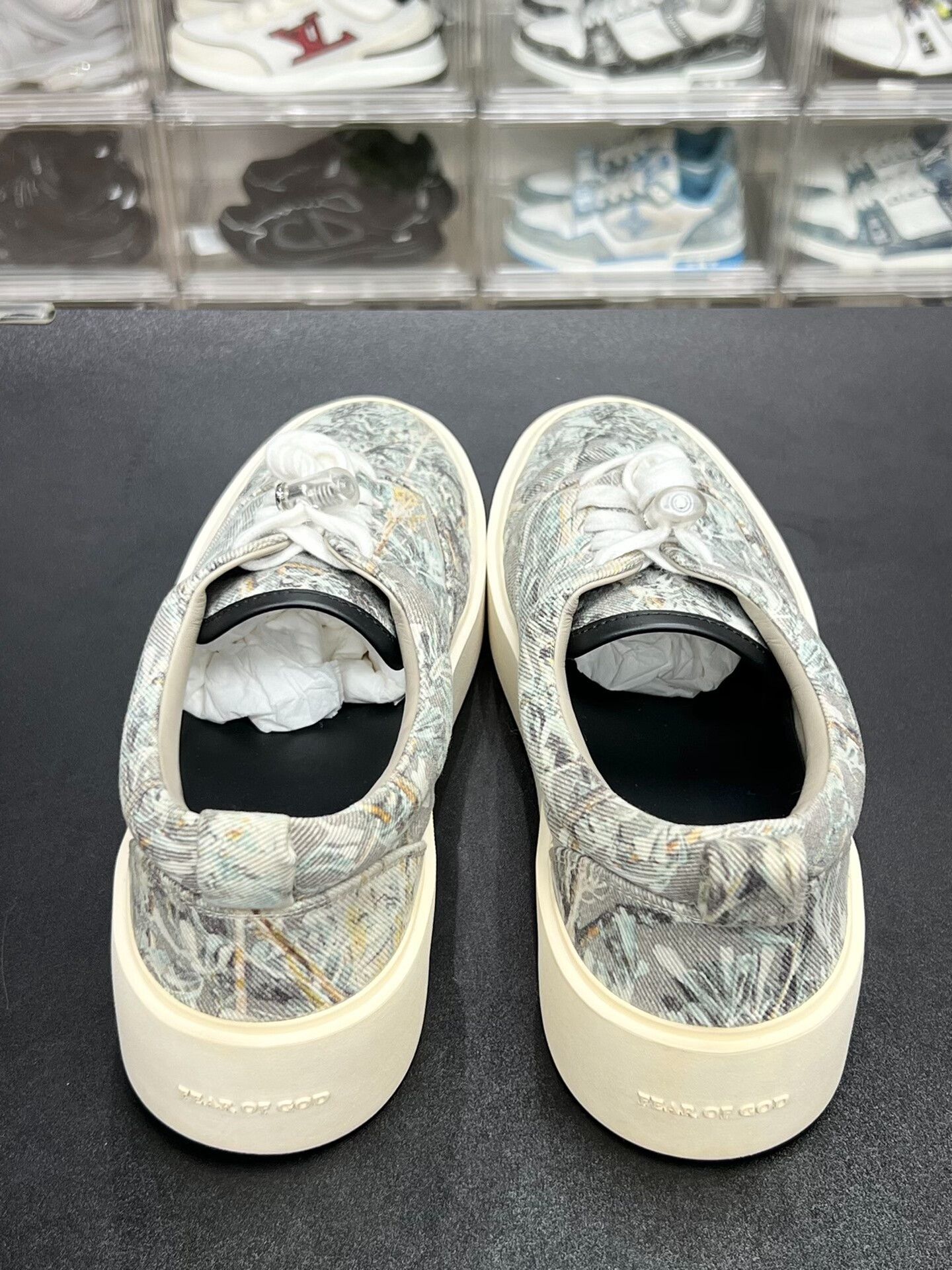 Fear of God Fear of God Retro White Lowtop Sneakers 10 Men Size US 10 / EU 43 - 7 Thumbnail
