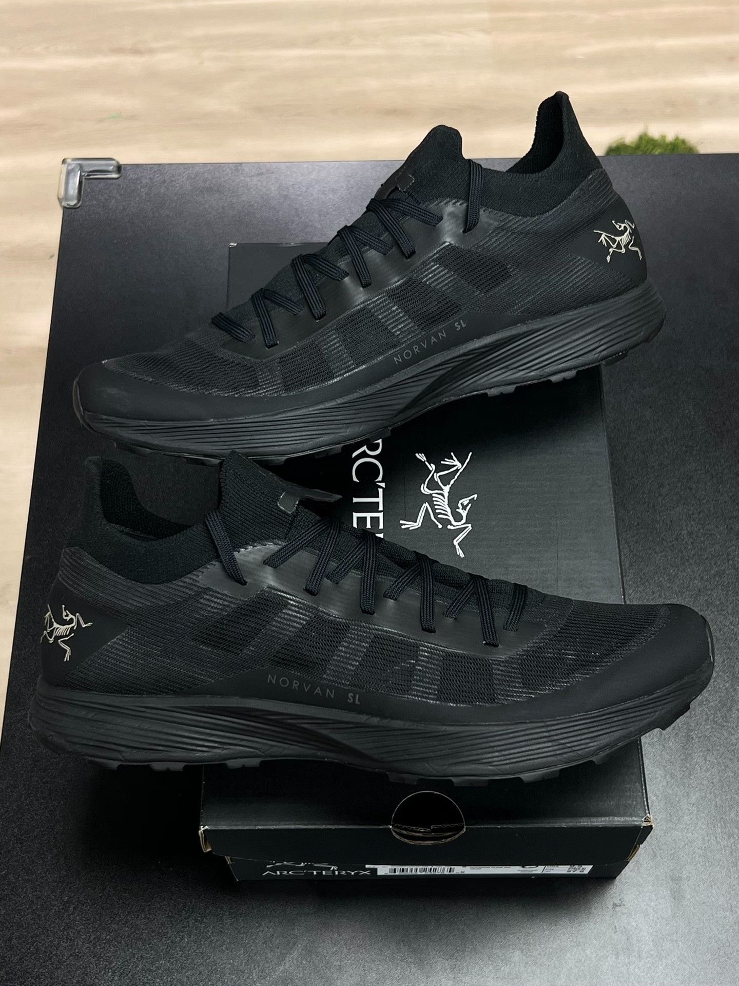 Arc'teryx Arc'teryx Running Lowtop Sneakers 10 Men Size US 10 / EU 43 - 5 Thumbnail