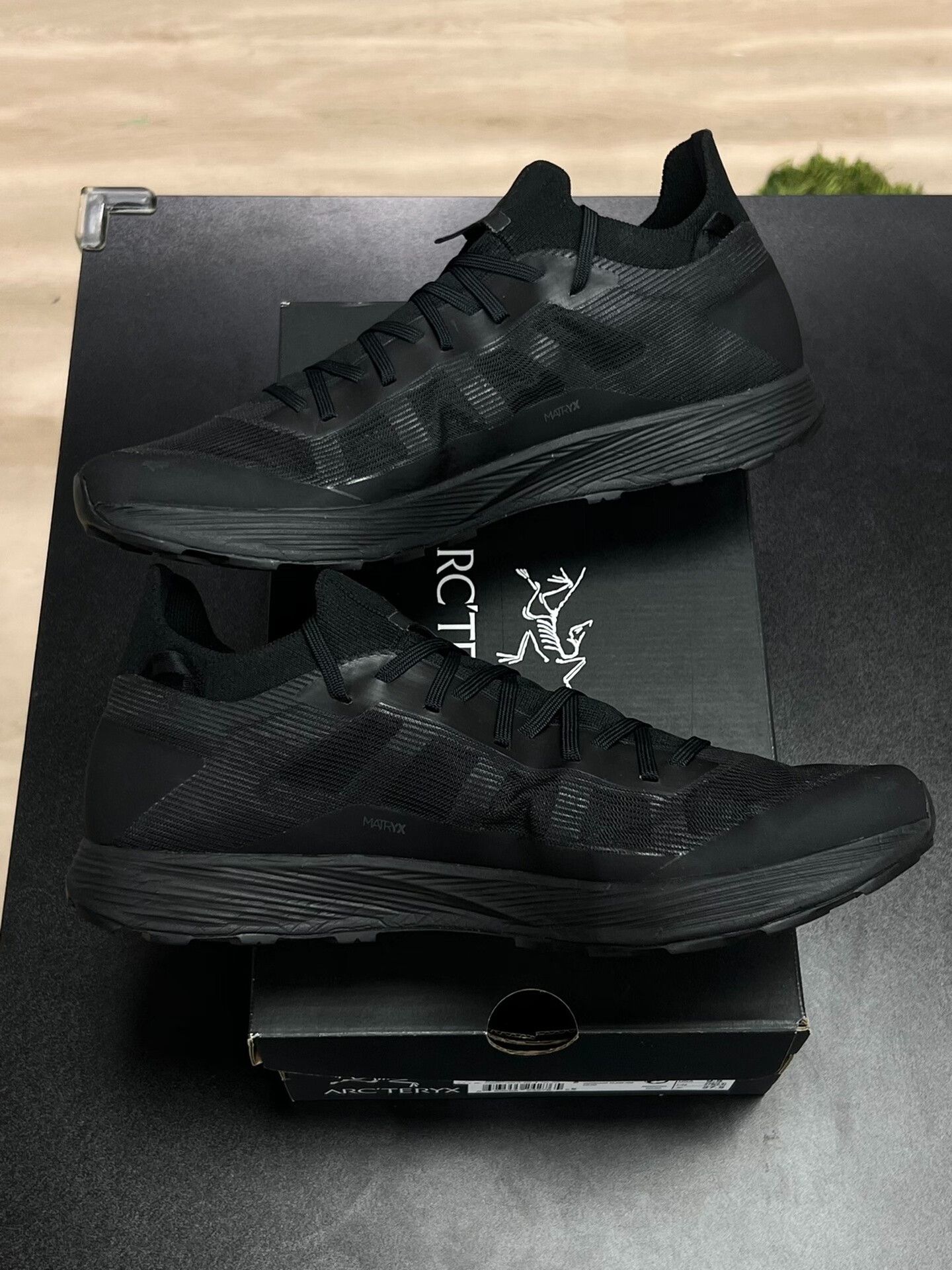 Arc'teryx Arc'teryx Running Lowtop Sneakers 10 Men Size US 10 / EU 43 - 6 Thumbnail